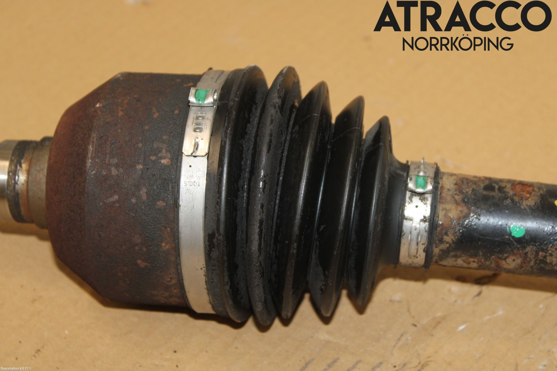 Saab 9-3 VER 2 Drivaxel Fram Vänster