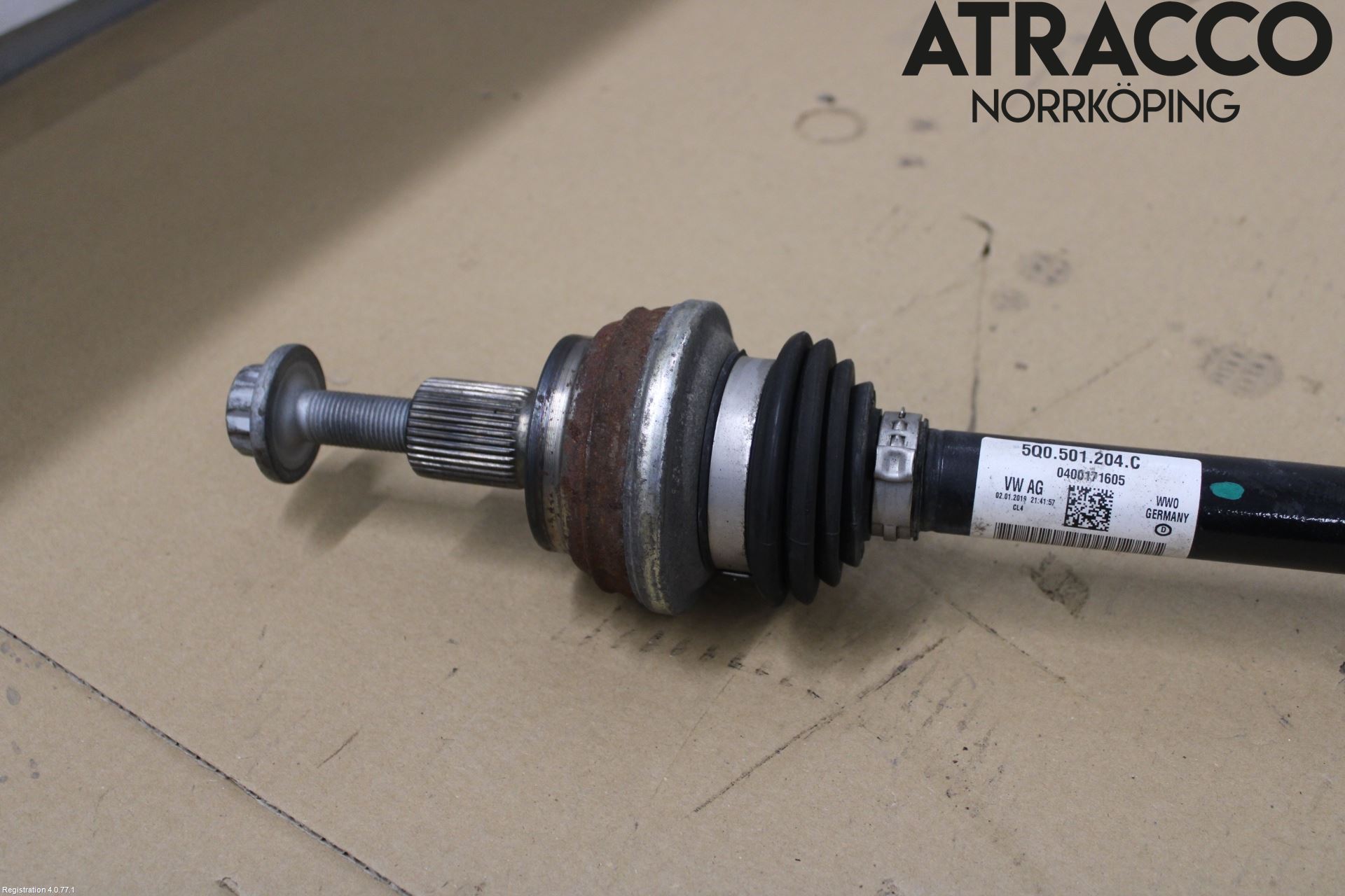 Volkswagen VW T-ROC 18- Drivaxel Bak Höger