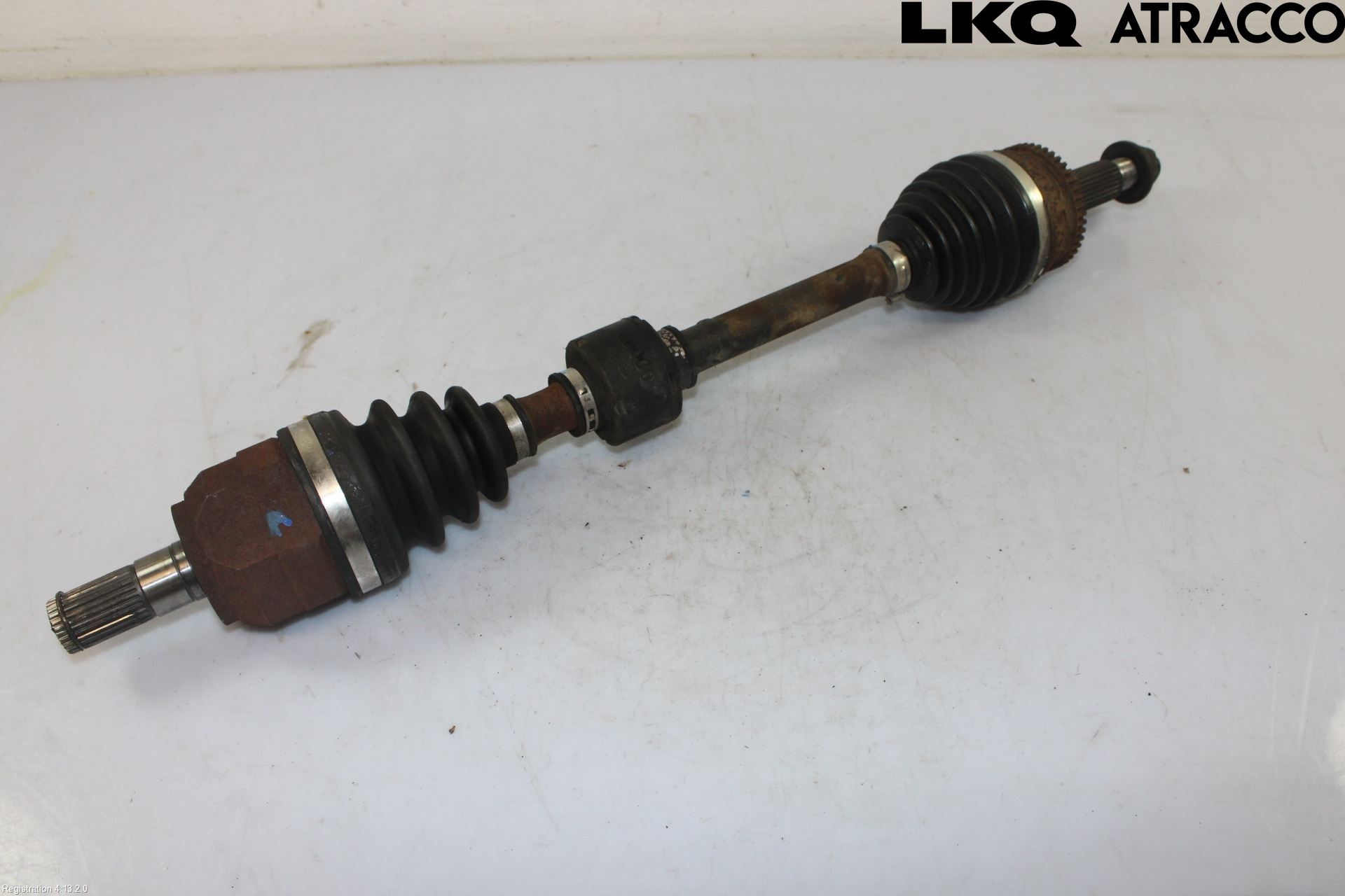 Hyundai i40 16-18 Drivaxel Fram Vänster