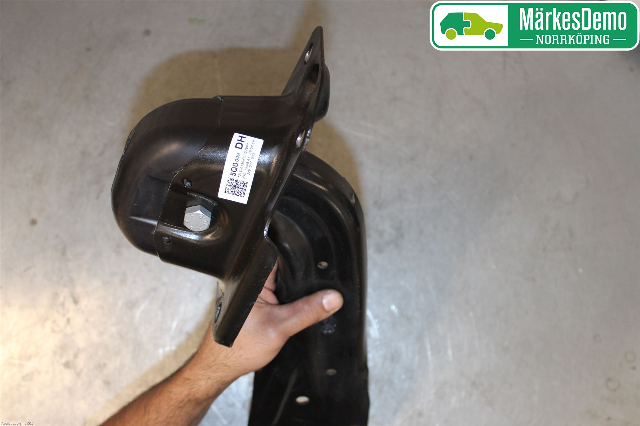 Volkswagen VW GOLF / E-GOLF VII 13-20 Bärarm Bak Höger