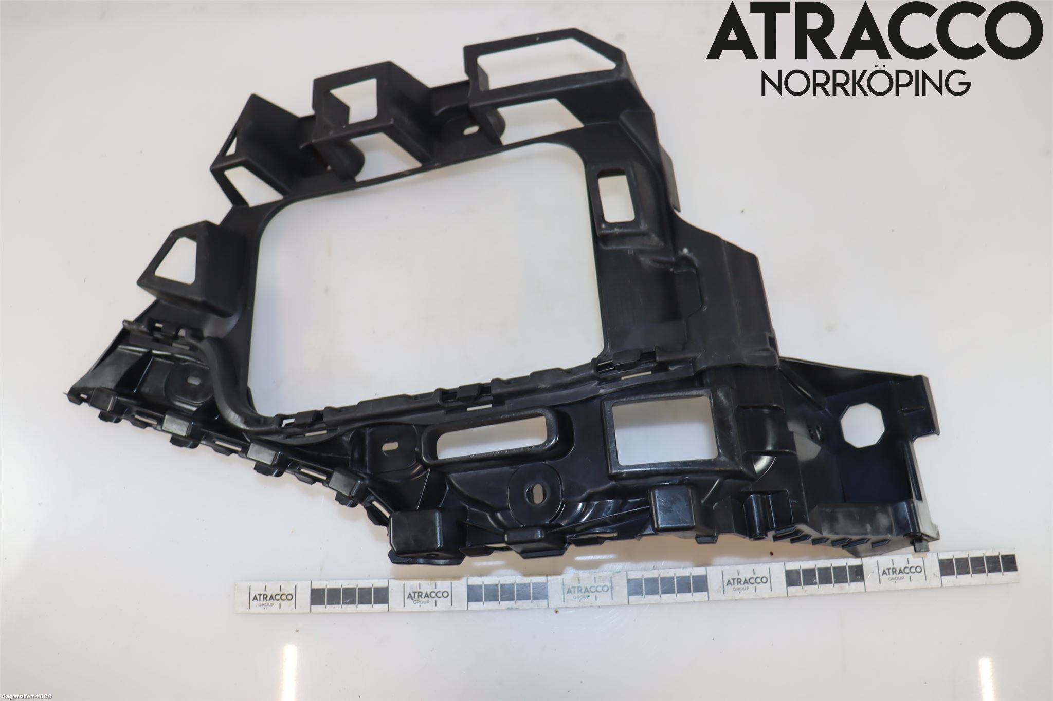 Volkswagen VW TOUAREG 7P 11-18 Stötfångarfäste Bak Hö