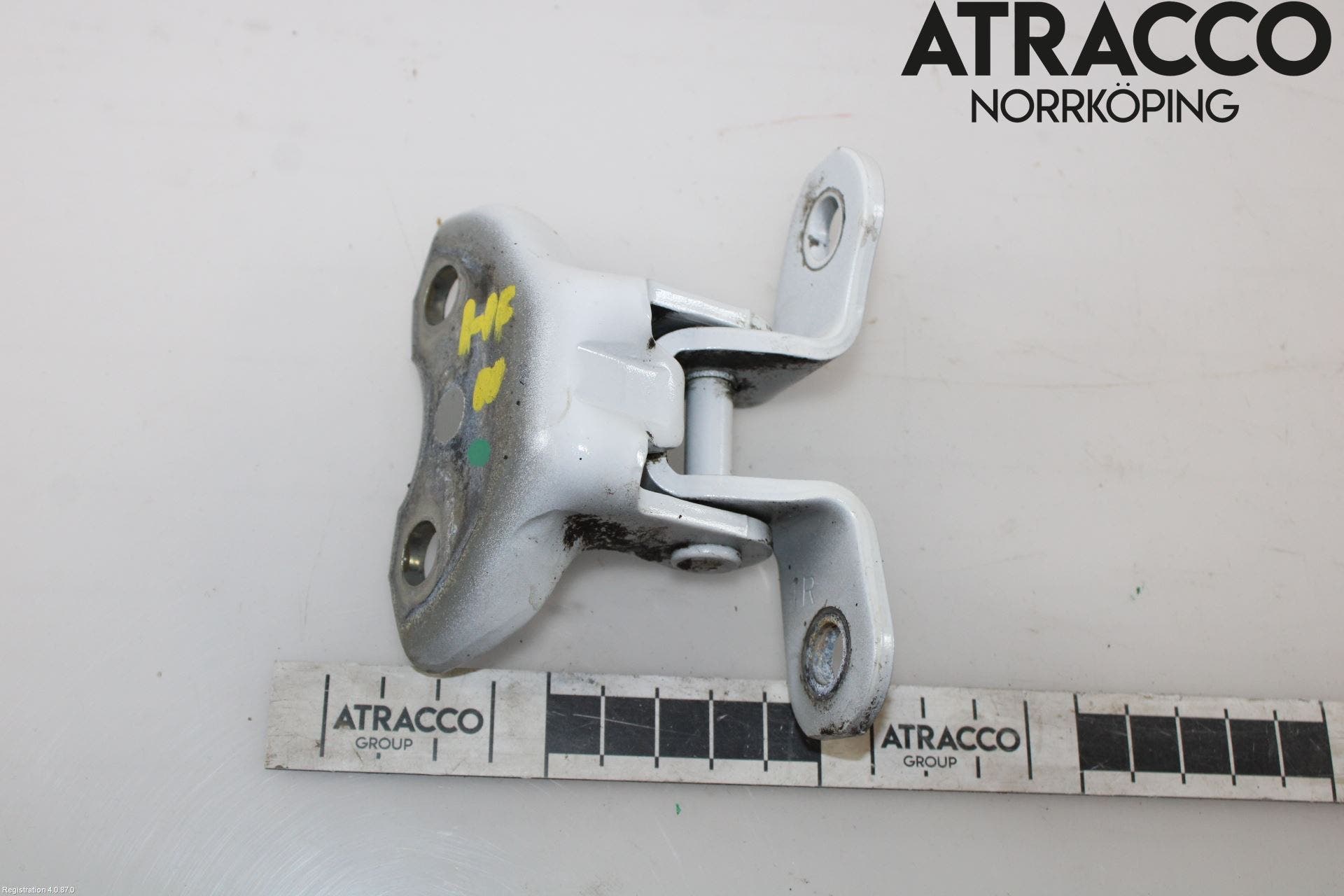 Toyota YARIS XP130 12-14 Dörrgångjärn