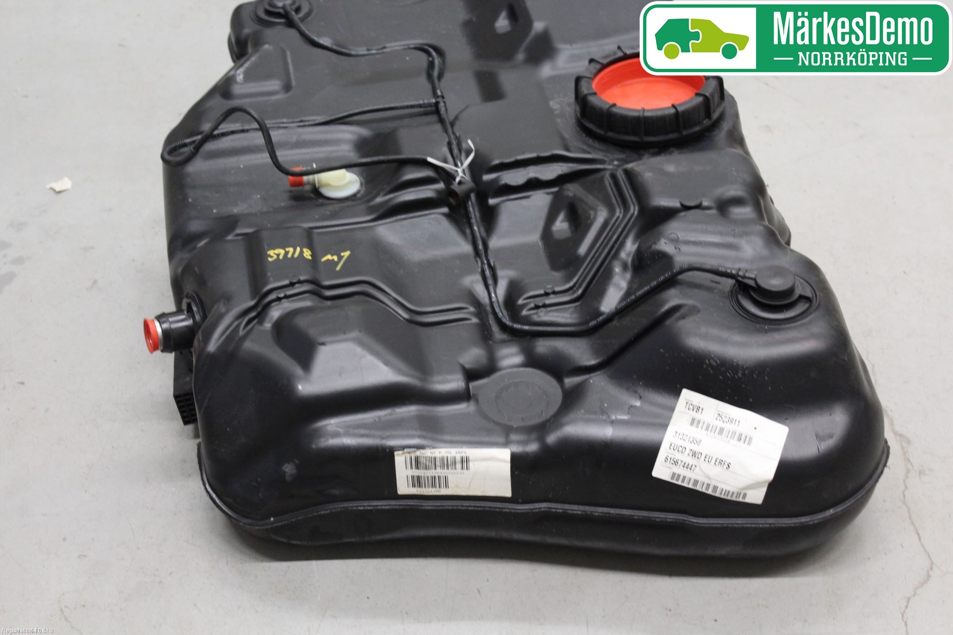 Volvo V70 14-16 Bränsletank Insprutning