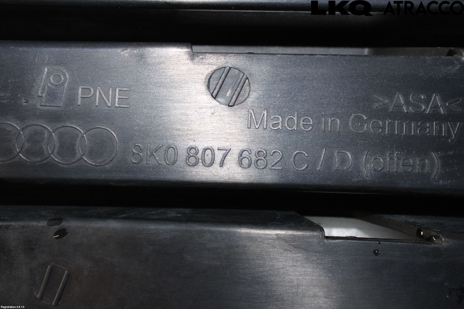 Audi A4/S4 08-11 Dimljussarg Fram