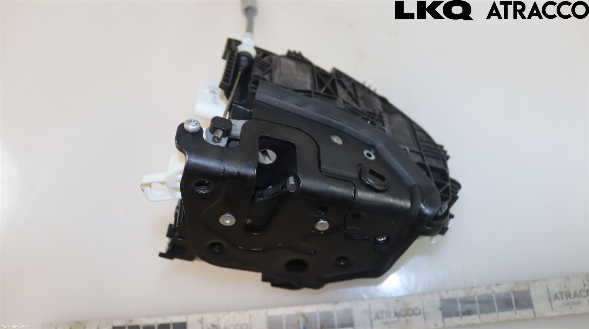 Audi A4/S4 B9 20- Låskista-Dörrlås