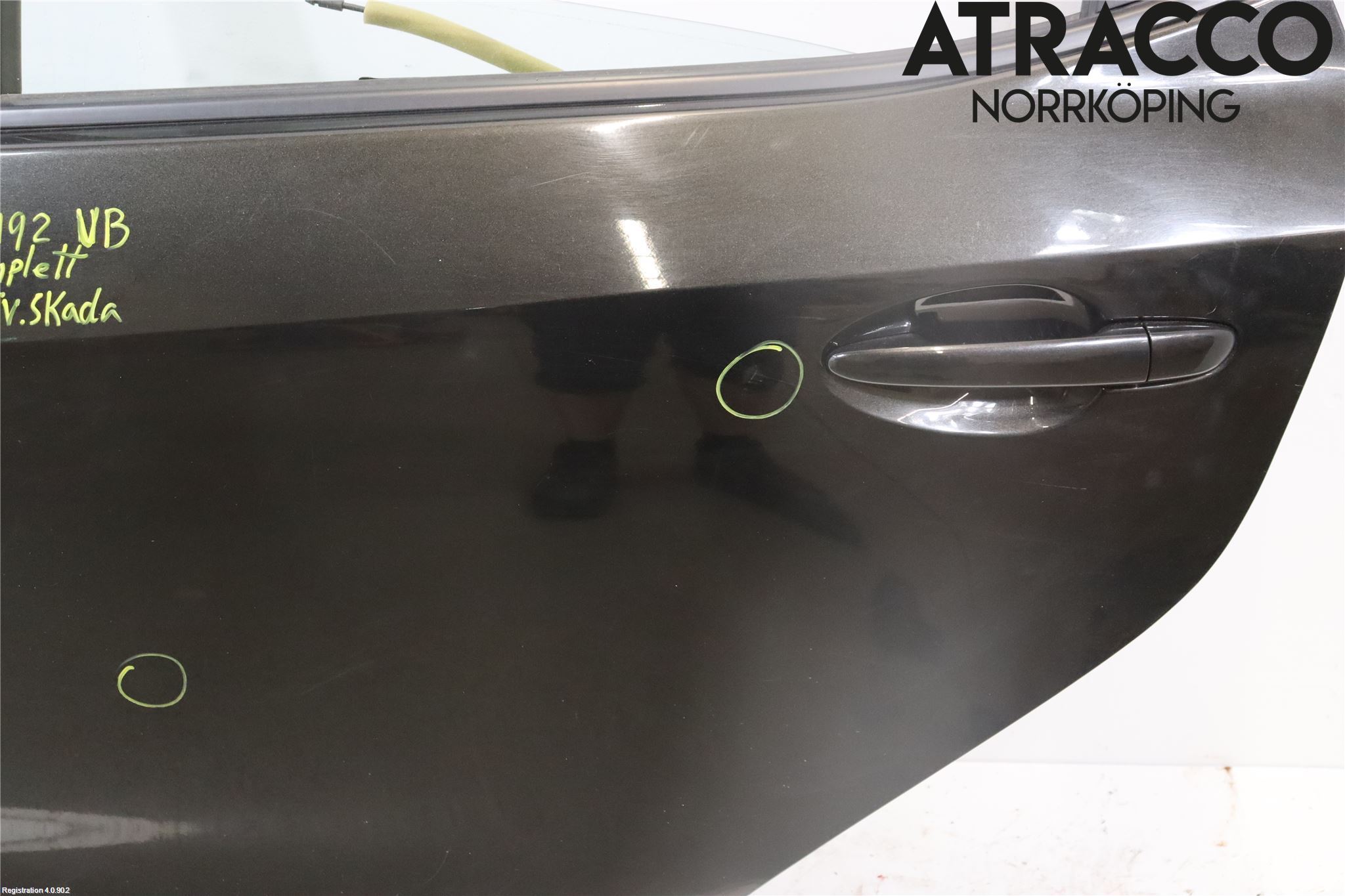 Mazda 2 (DE) 08-15 Dörr Bak Vänster