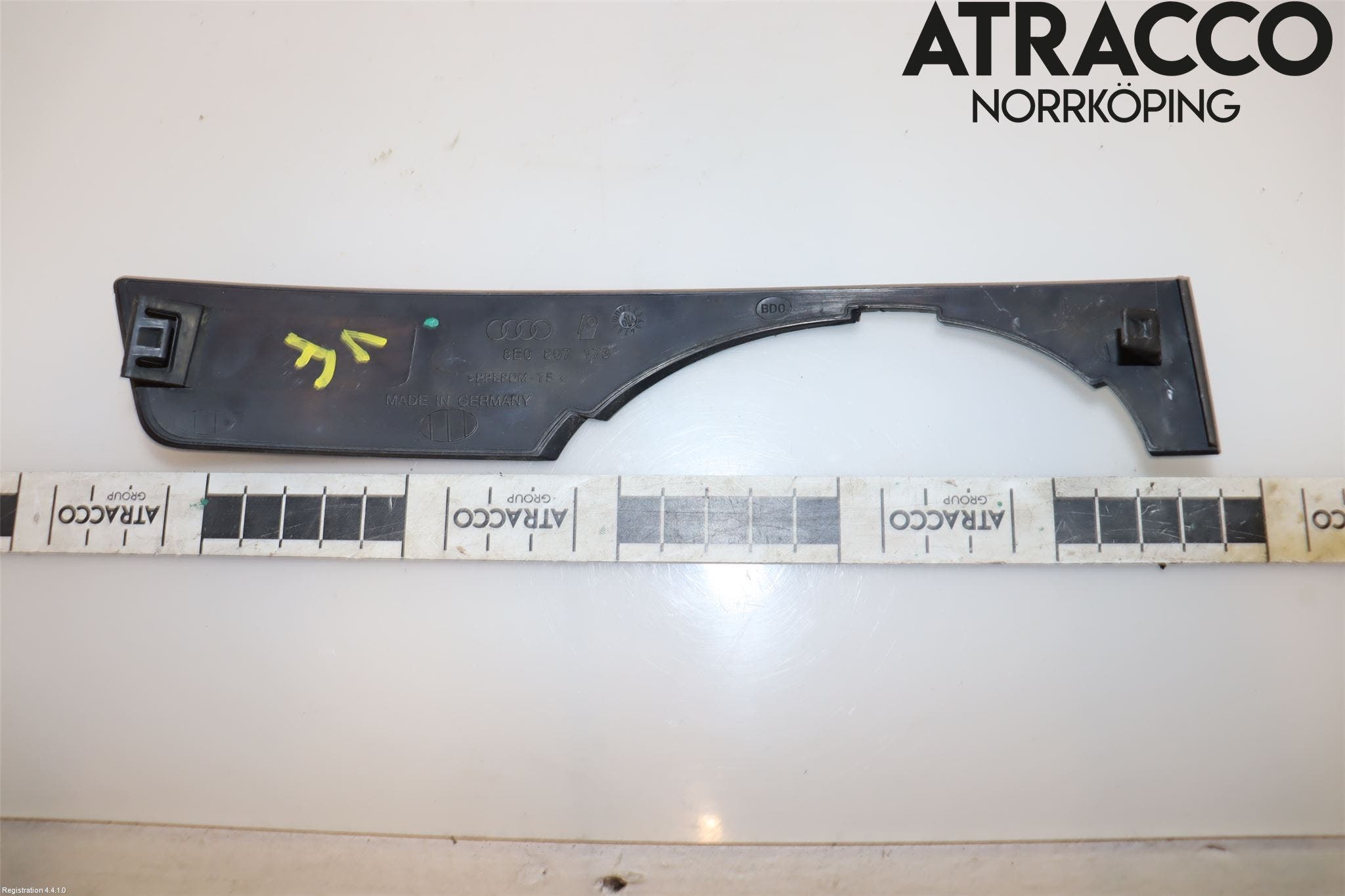 Audi A4/S4 05-07 Dimljussarg Fram