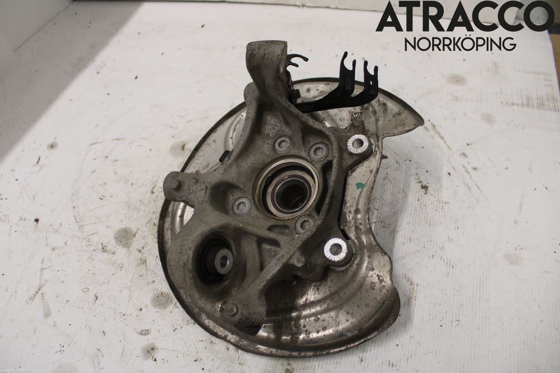 Audi A4/S4 B9 16-19 Hjullagerhus-Spindel Vä B