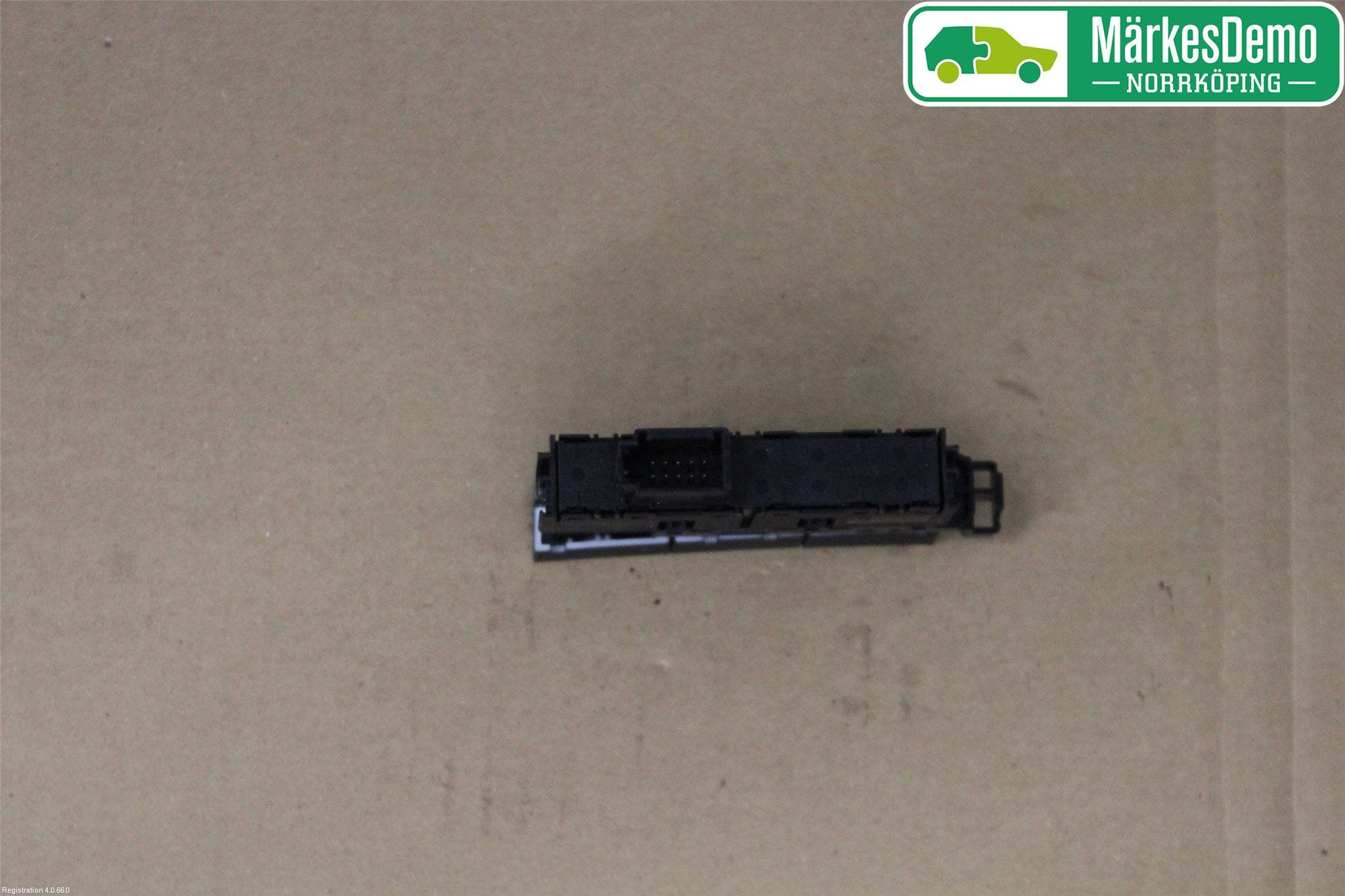 Volkswagen VW GOLF / E-GOLF VII 13-20 Strömställare Övrigt