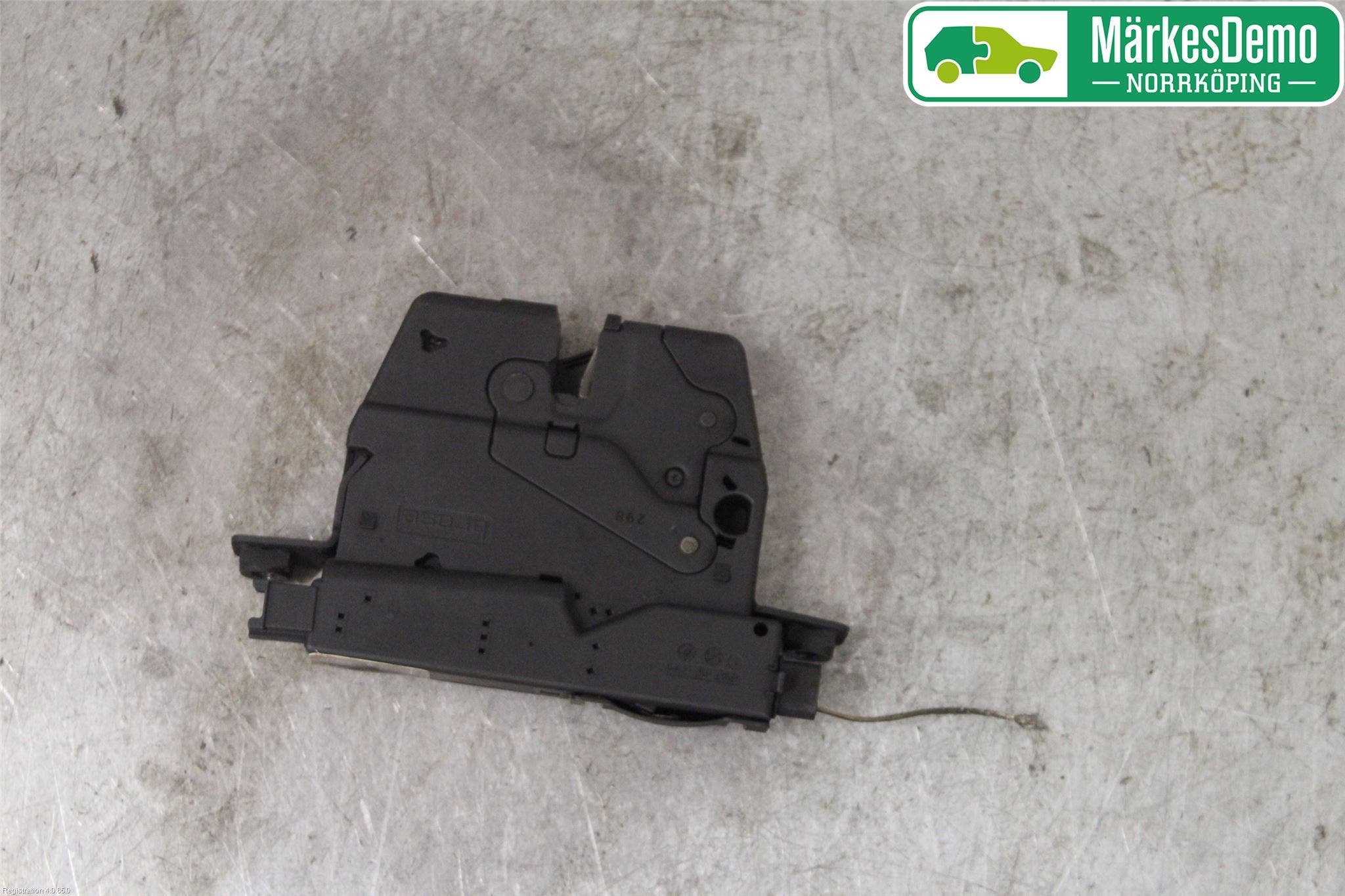 BMW 5 F10/F11/F18 09-17 Låskista Baklucka