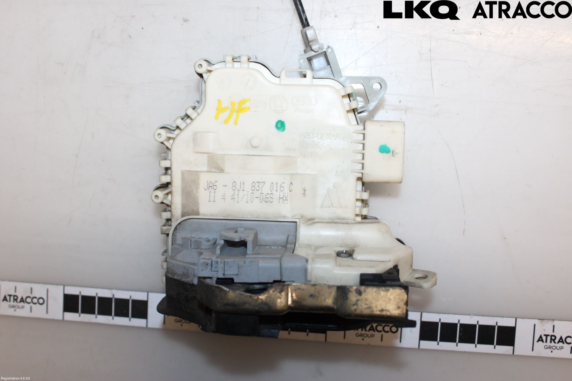 Audi A4 ALLROAD 09-16 Låskista-Dörrlås