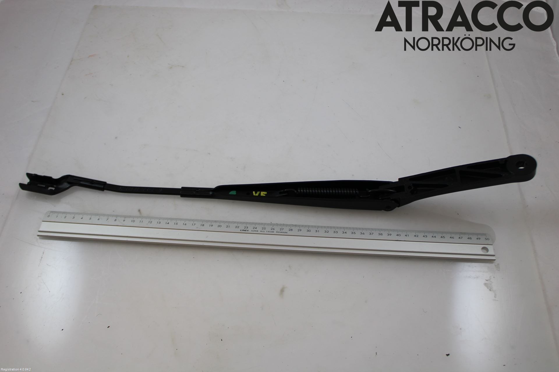 Volkswagen VW PASSAT 20-24 Torkararm Armar Vindruta