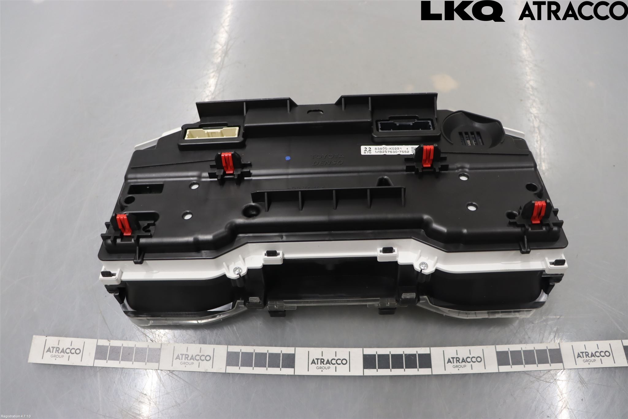 Toyota YARIS XP21 20- Instrument Komb