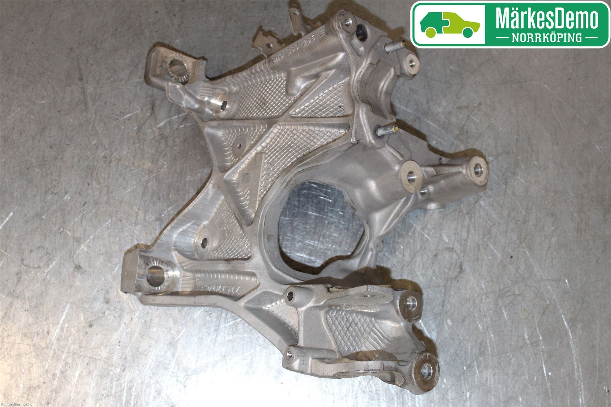 Audi A4/S4 B9 16-19 Motorfäste