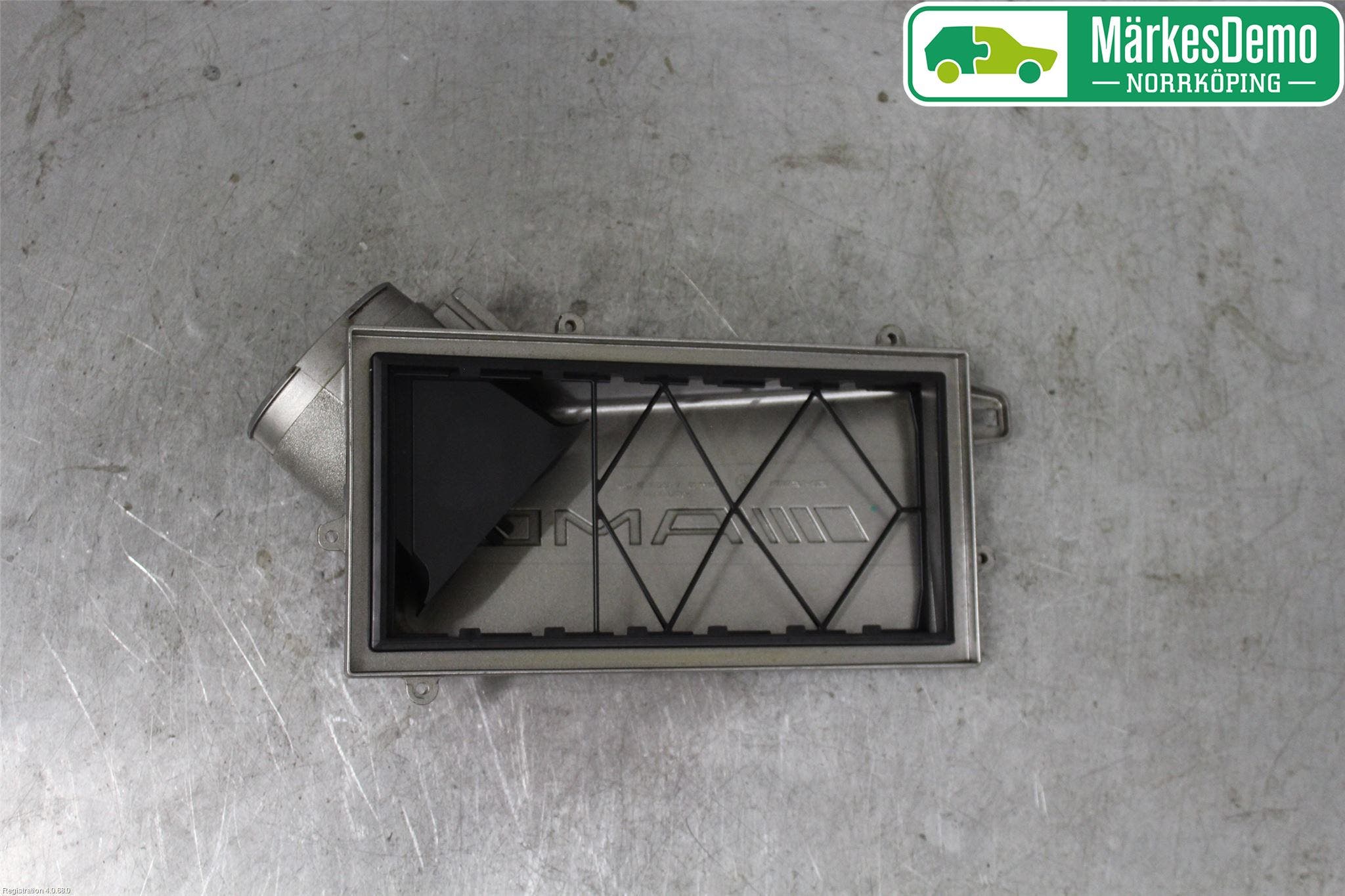 Mercedes-Benz MB C-KLASS (W204) 07-15 Luftrenare