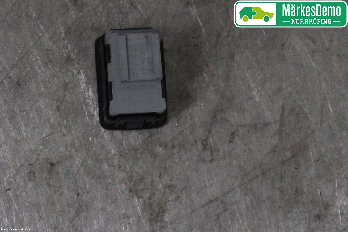 Audi A4/S4 08-11 Strömställare Övrigt