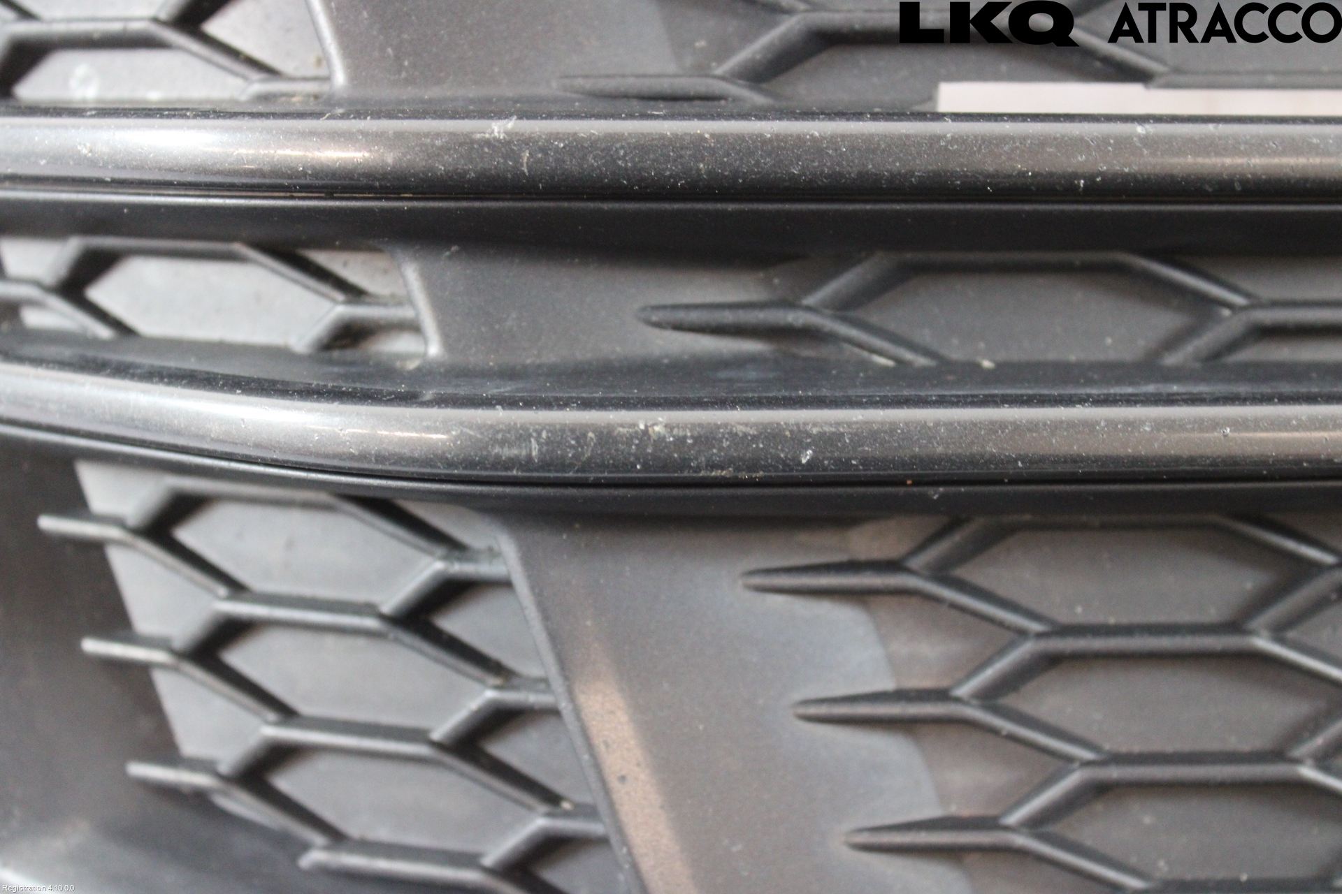 Audi A4/S4 B9 16-19 Grilldel Höger