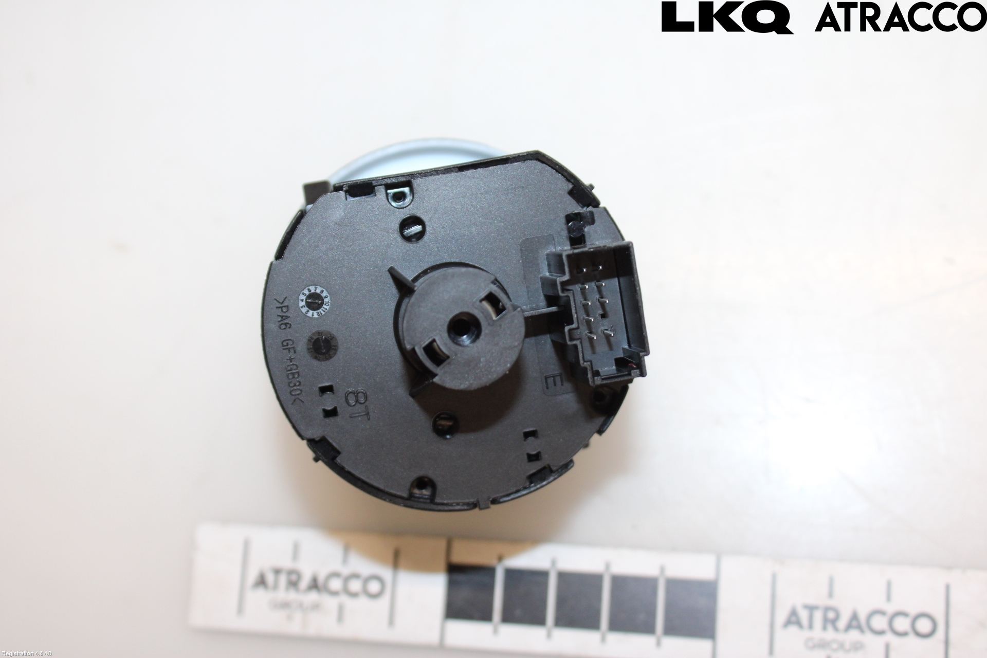 Skoda KAMIQ 20- Strömställare Ljus