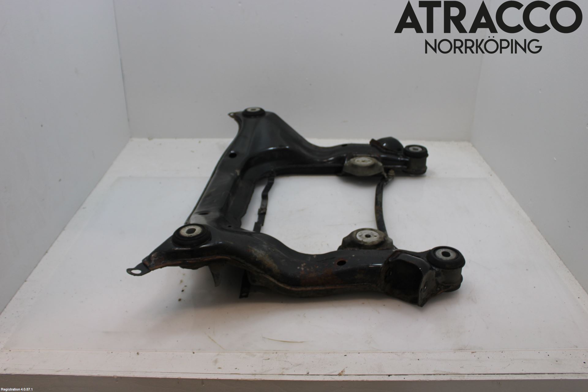 Audi A4/S4 99B-00 Framvagnsbalk