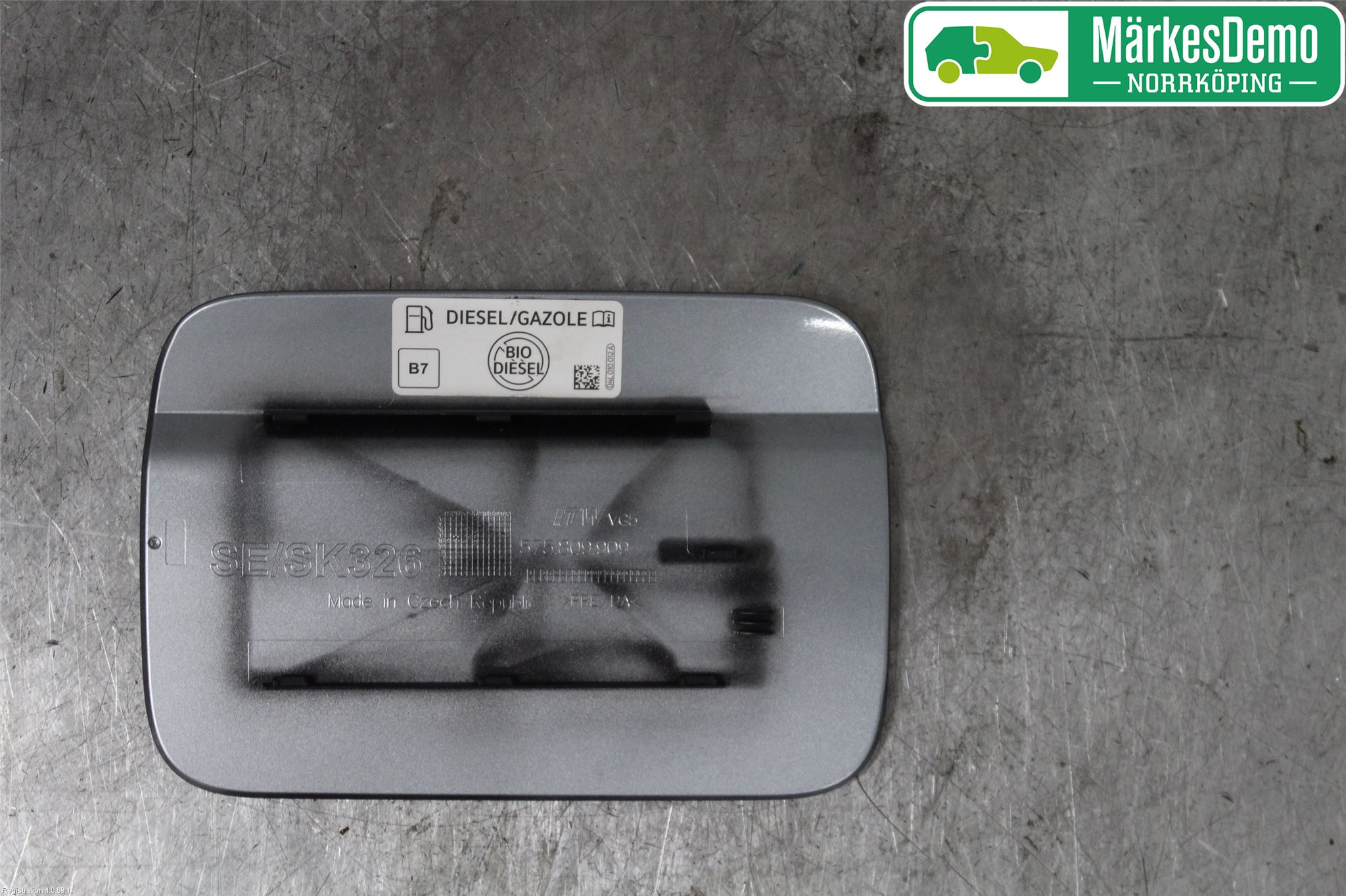 Skoda KAROQ 18- Tanklucka