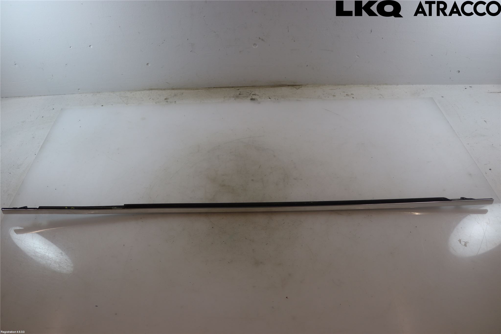 Jaguar I-PACE 18- Dörr Dekorlist Fram Vä