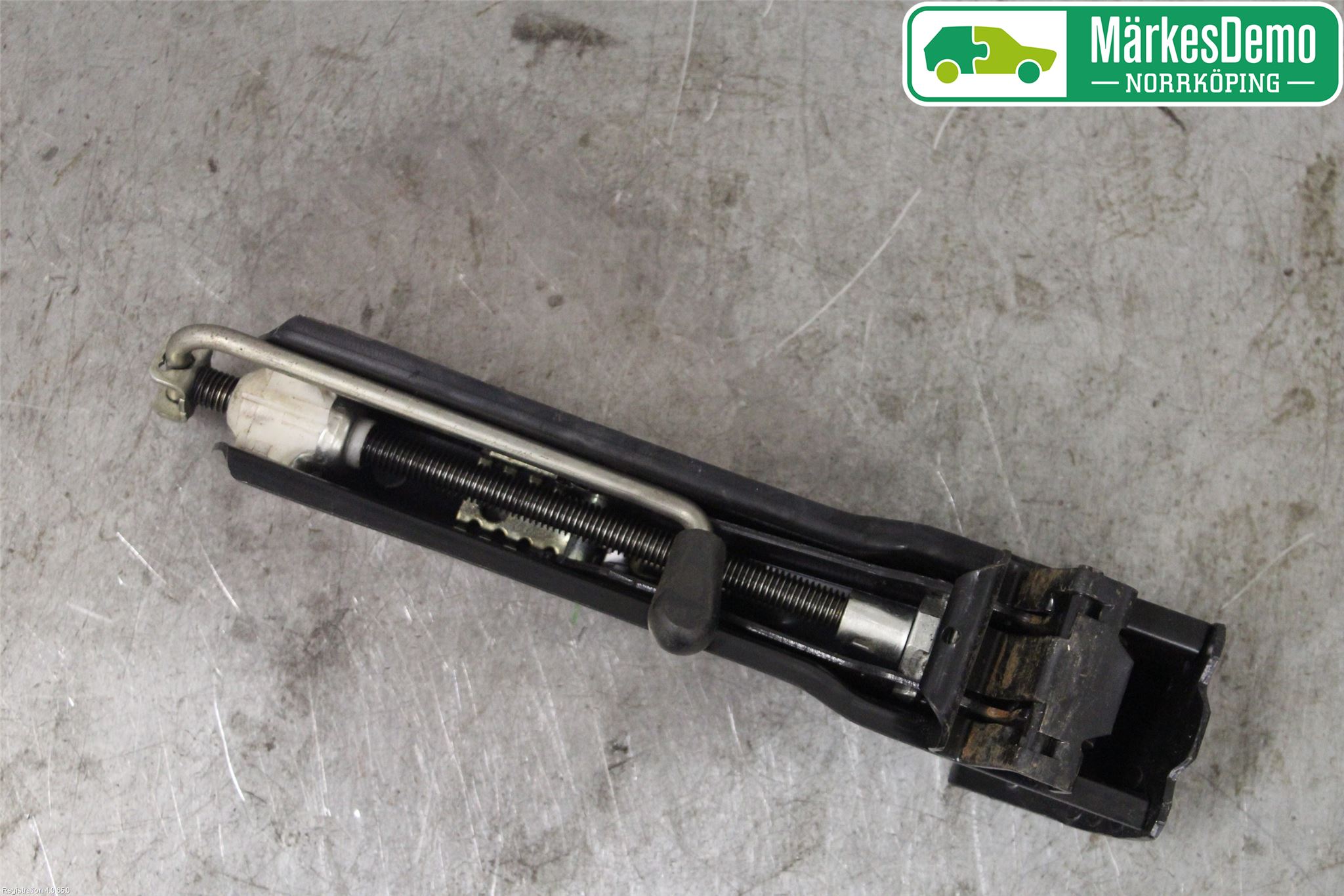 Volkswagen VW PASSAT 05-11 Domkraft