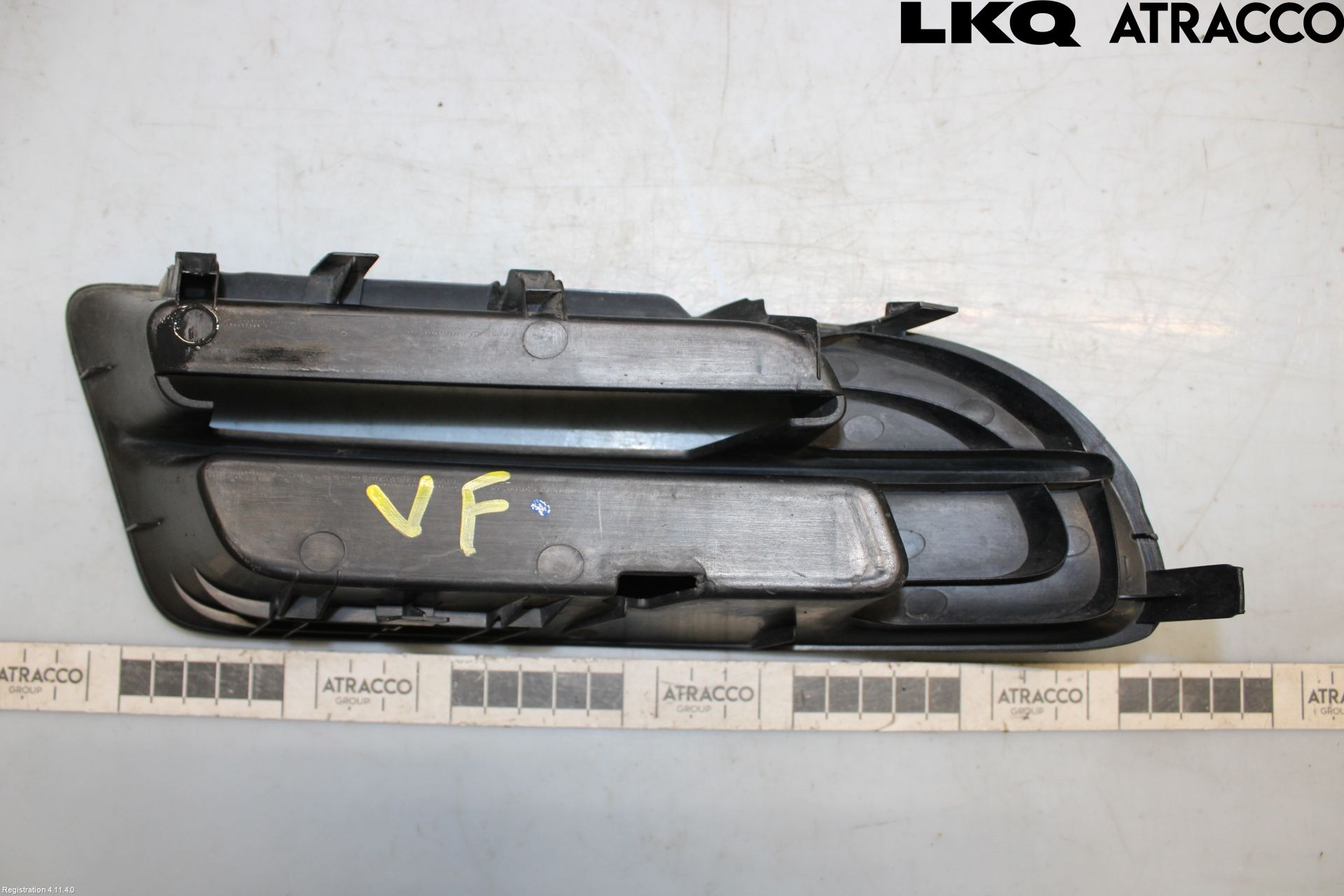 Toyota COROLLA 02-07 Grilldel Vänster