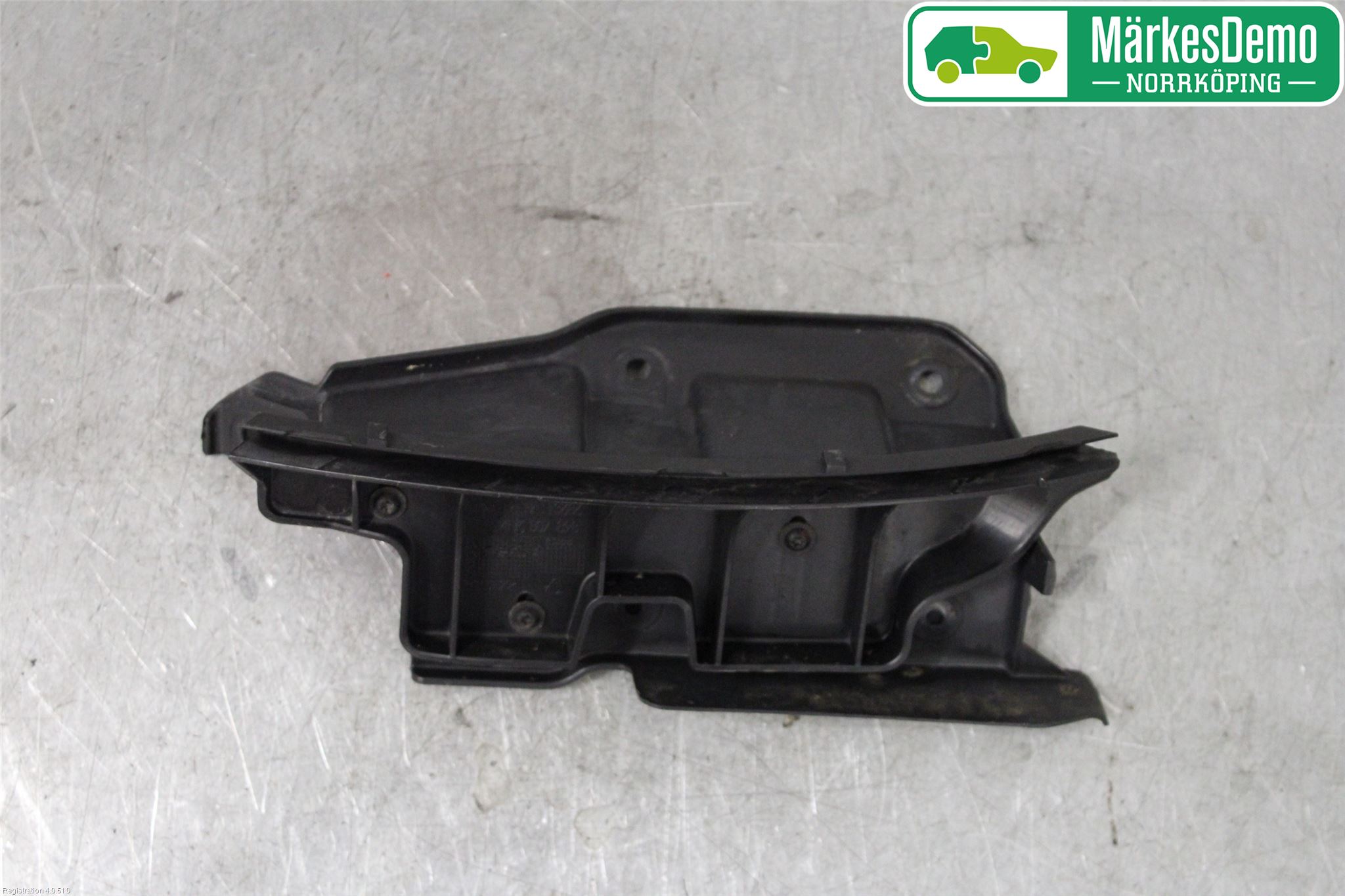 Audi A6/S6     05-11 Stötfångarfäste Bak Hö