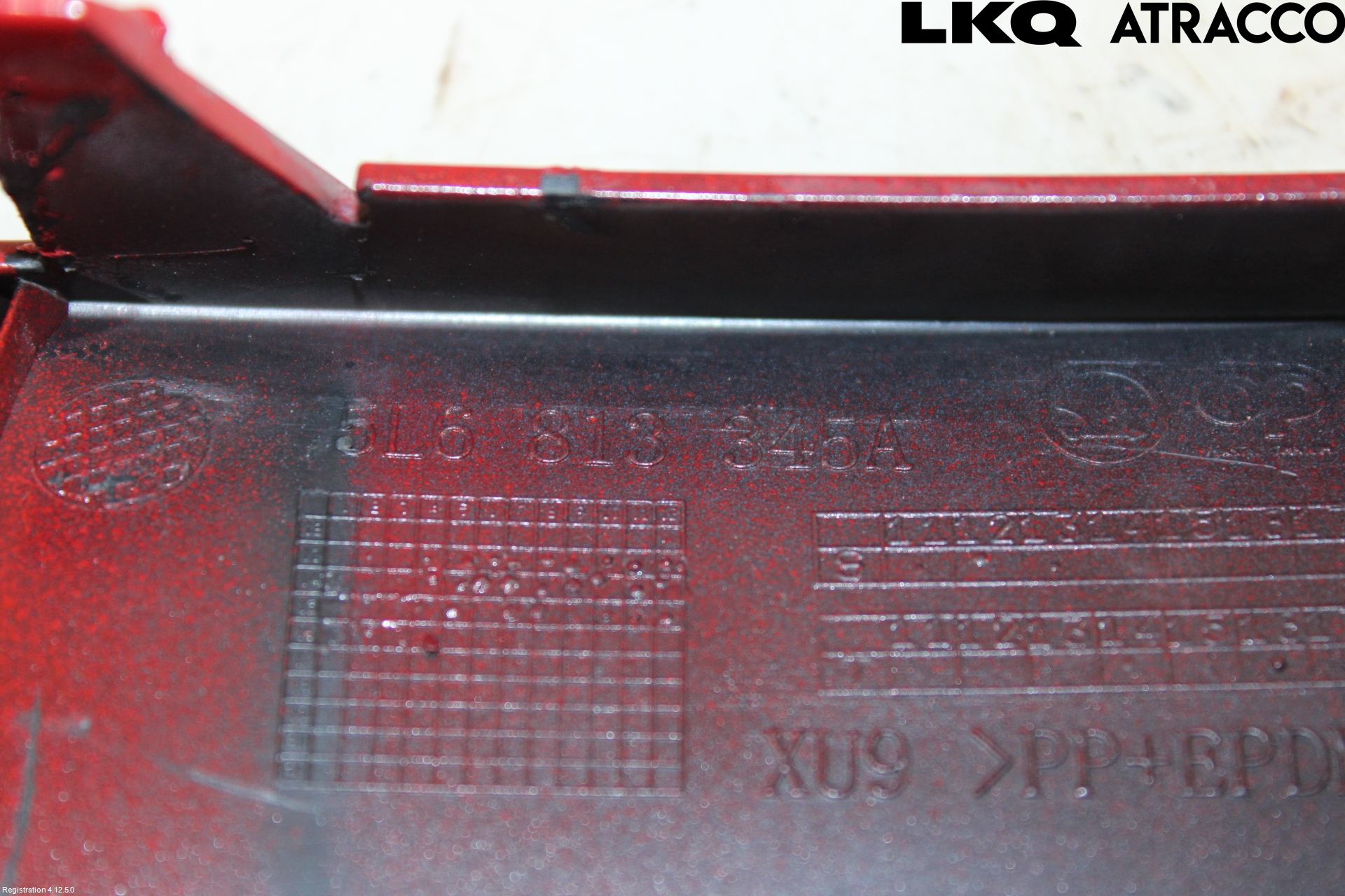 Skoda YETI Stötfångardel Bak Vä