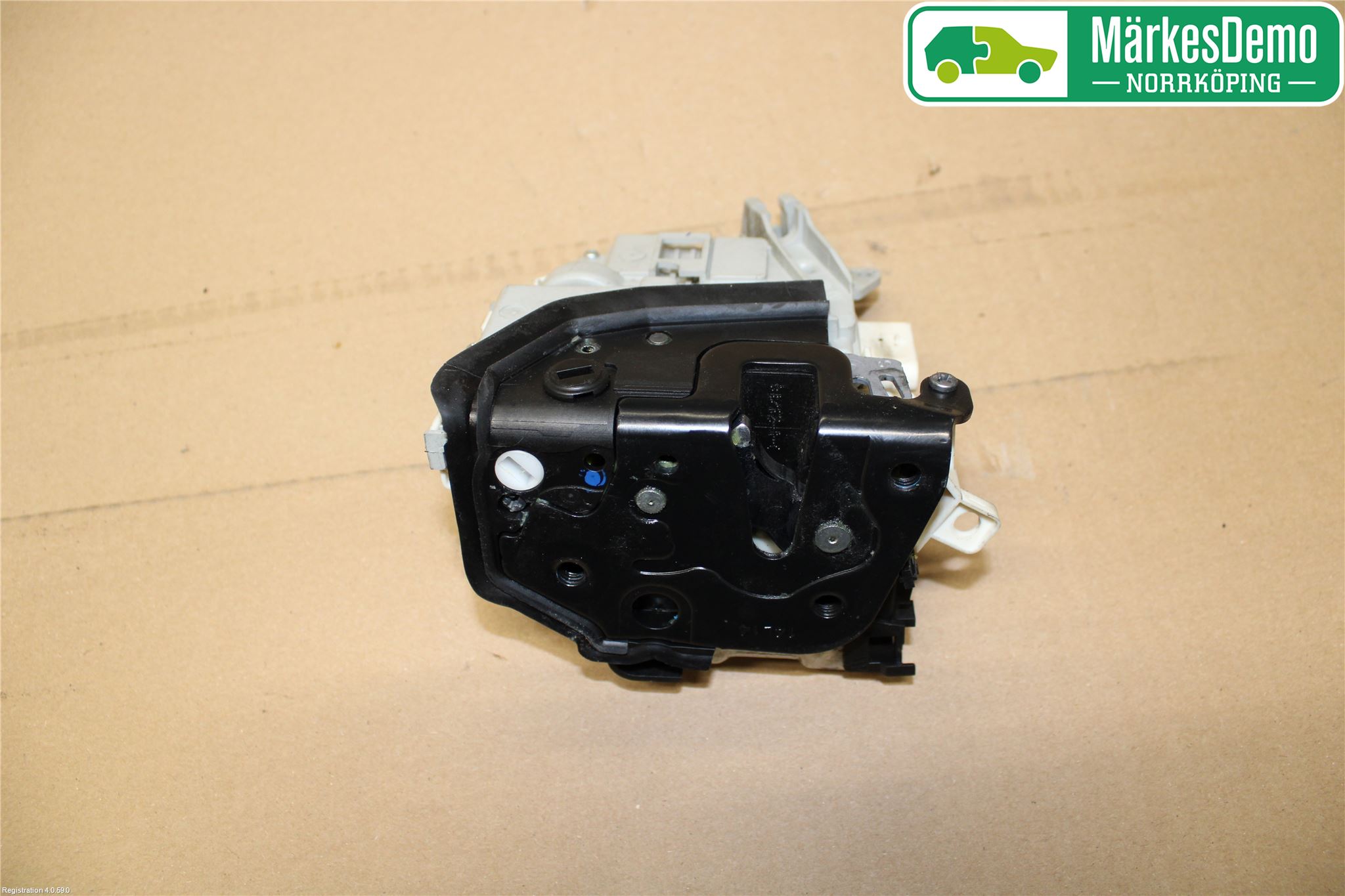 Audi A4 12-15 Låskista-Dörrlås