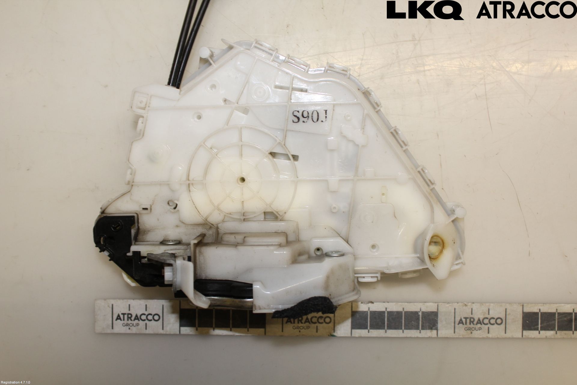 Mazda CX-30 20- Låskista-Dörrlås