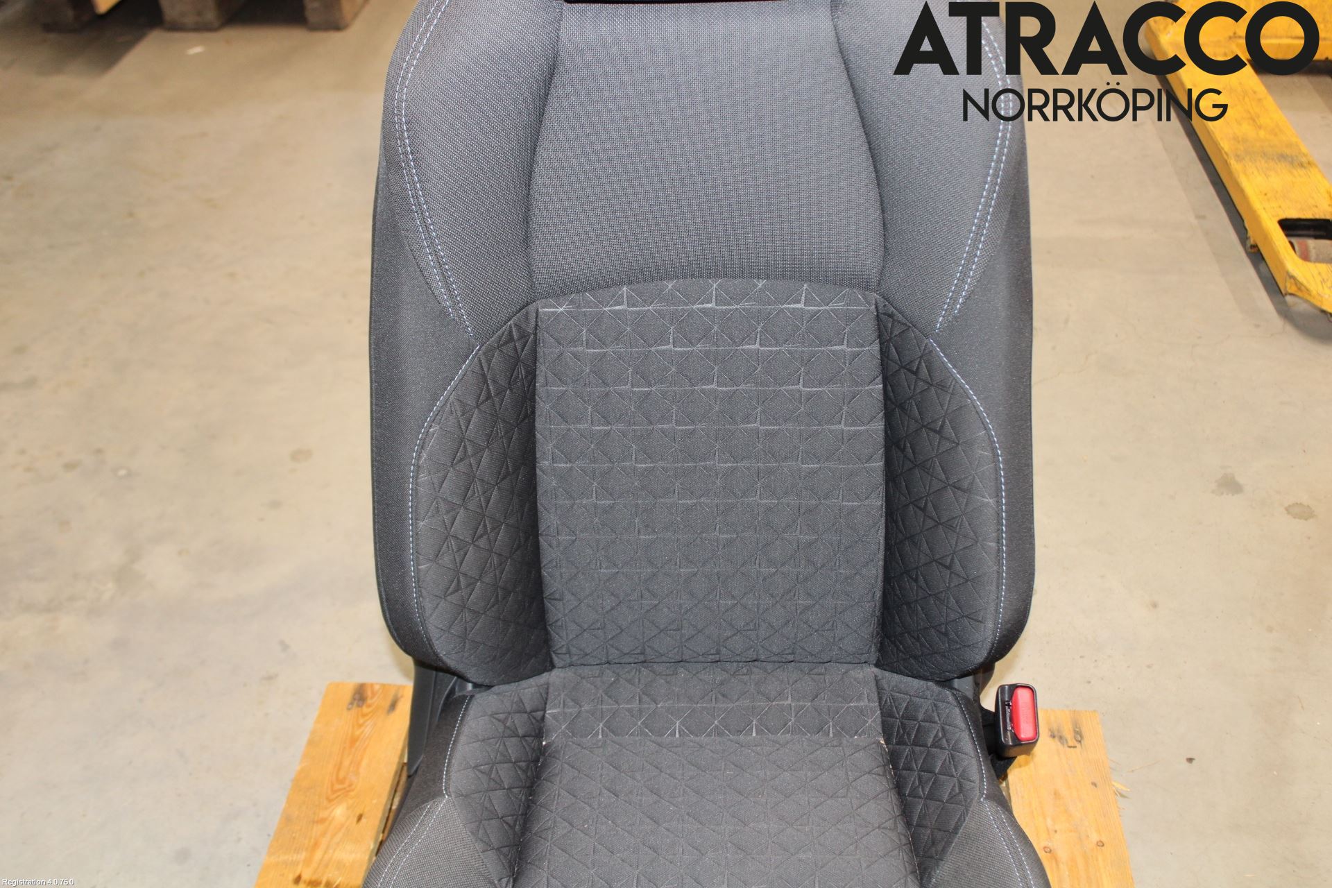 Toyota C-HR 16-23 Inredning Stol Fram Hö