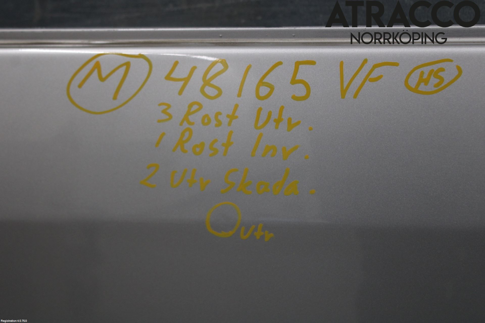 Volkswagen VW TOURAN 03-10 Dörr Fram Vänster