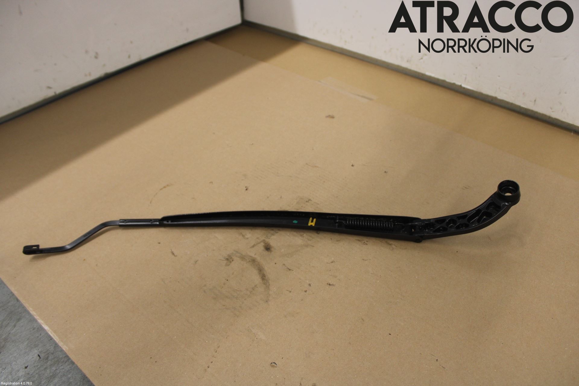 Toyota RAV4 19- Torkararm Armar Vindruta