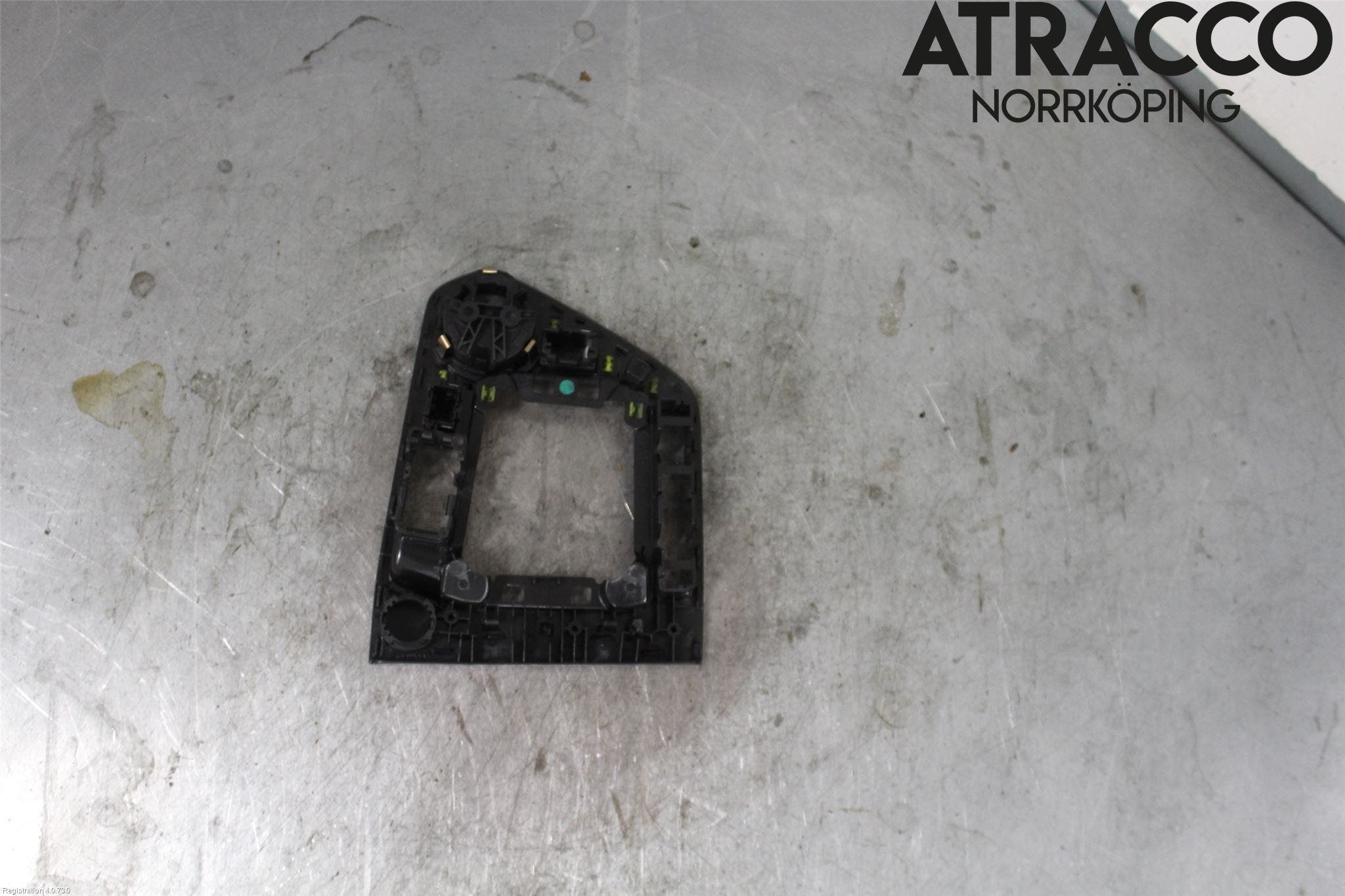 Volkswagen VW TIGUAN 16-24 Inredning Sarg Växelspak