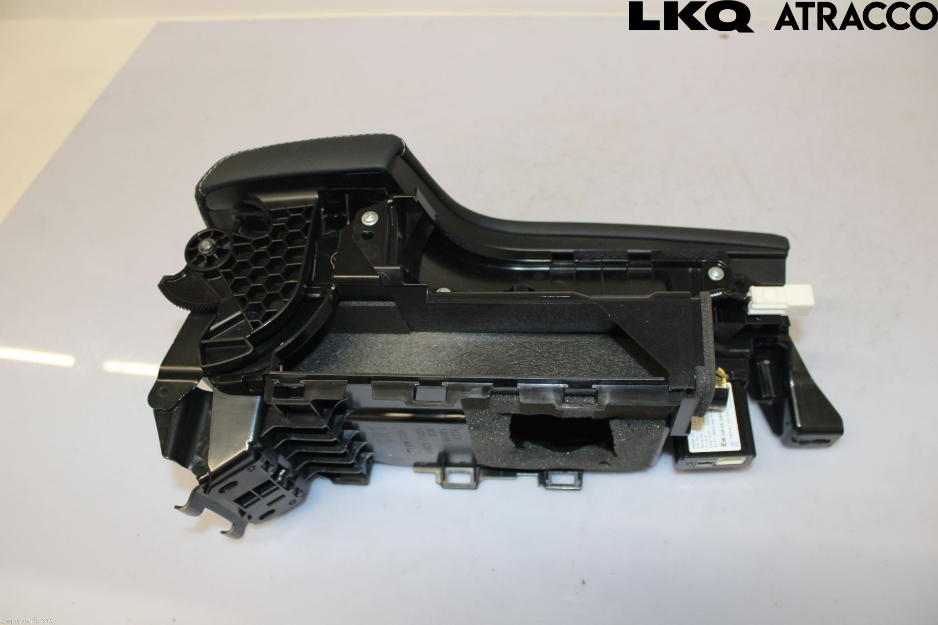 Lexus IS 250/350 14-20 Inredning Armstöd