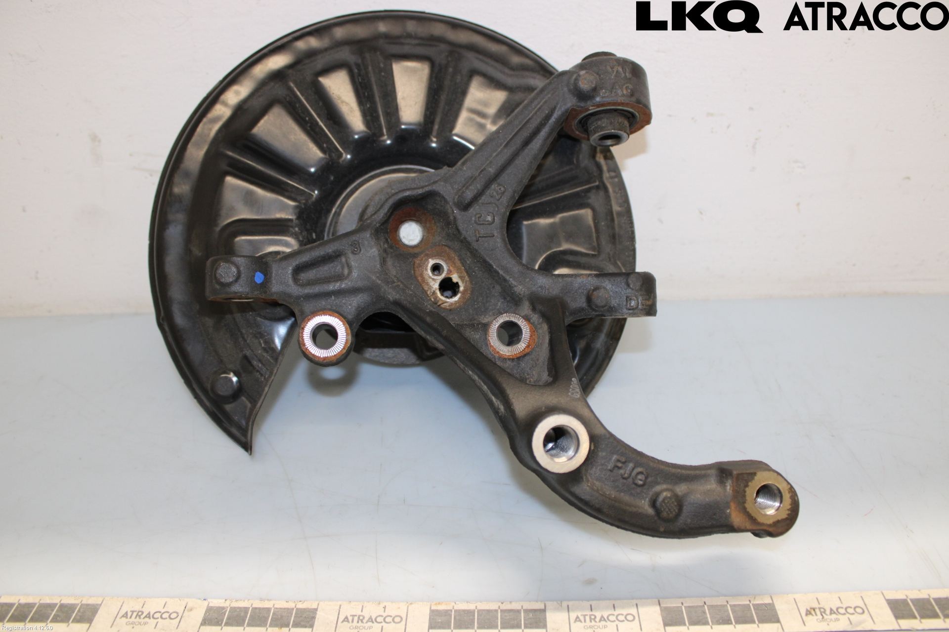 Audi A3/S3 8Y 21- Hjullagerhus-Spindel Hö B