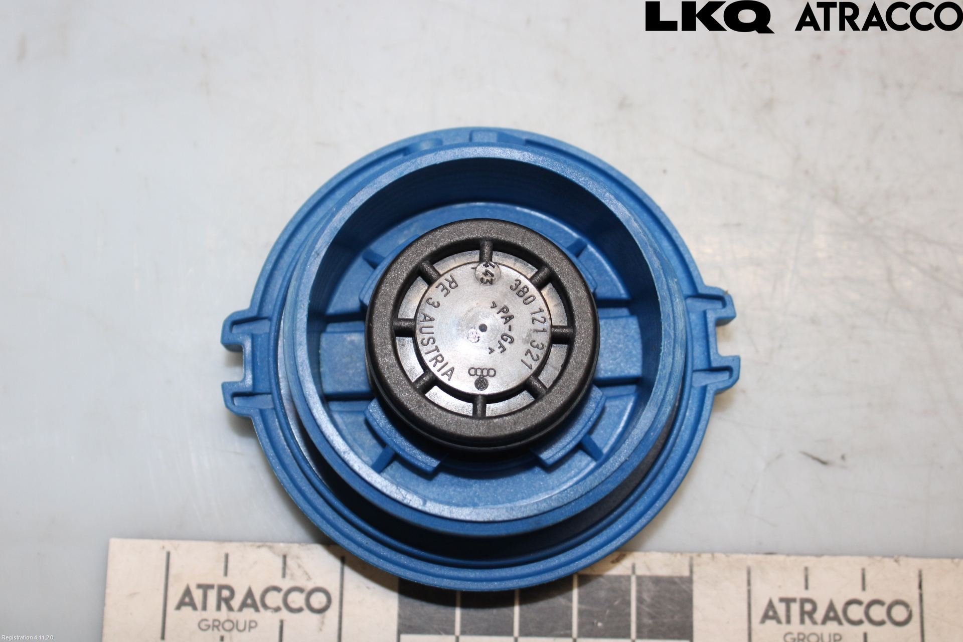 Volkswagen VW TOURAN 10-15 Expansionstank Lock