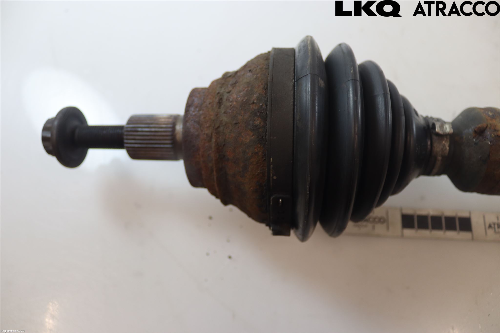 Volkswagen VW PASSAT 05-11 Drivaxel Fram Höger