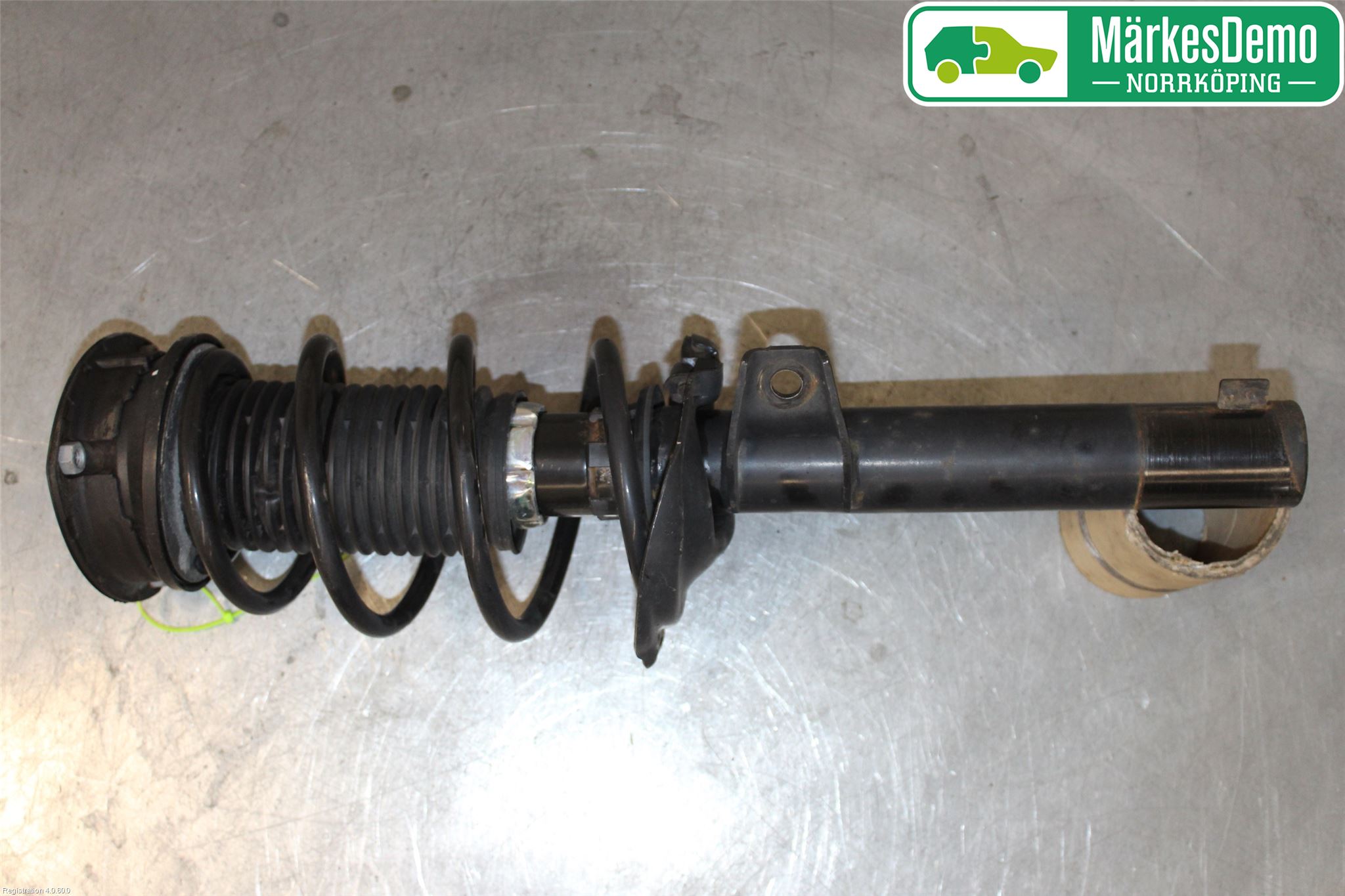 Volkswagen VW GOLF / E-GOLF VII 13-20 Fjäderben Fram Höger
