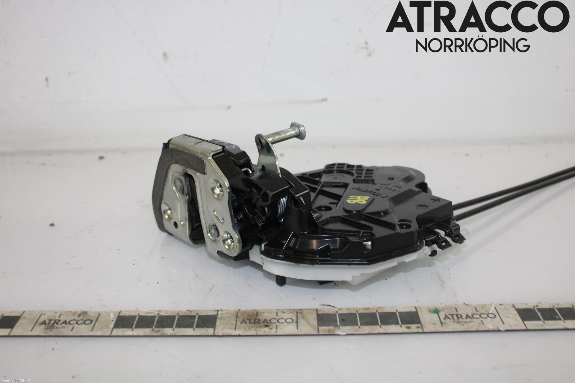 Toyota AYGO 15-21 Låskista-Dörrlås