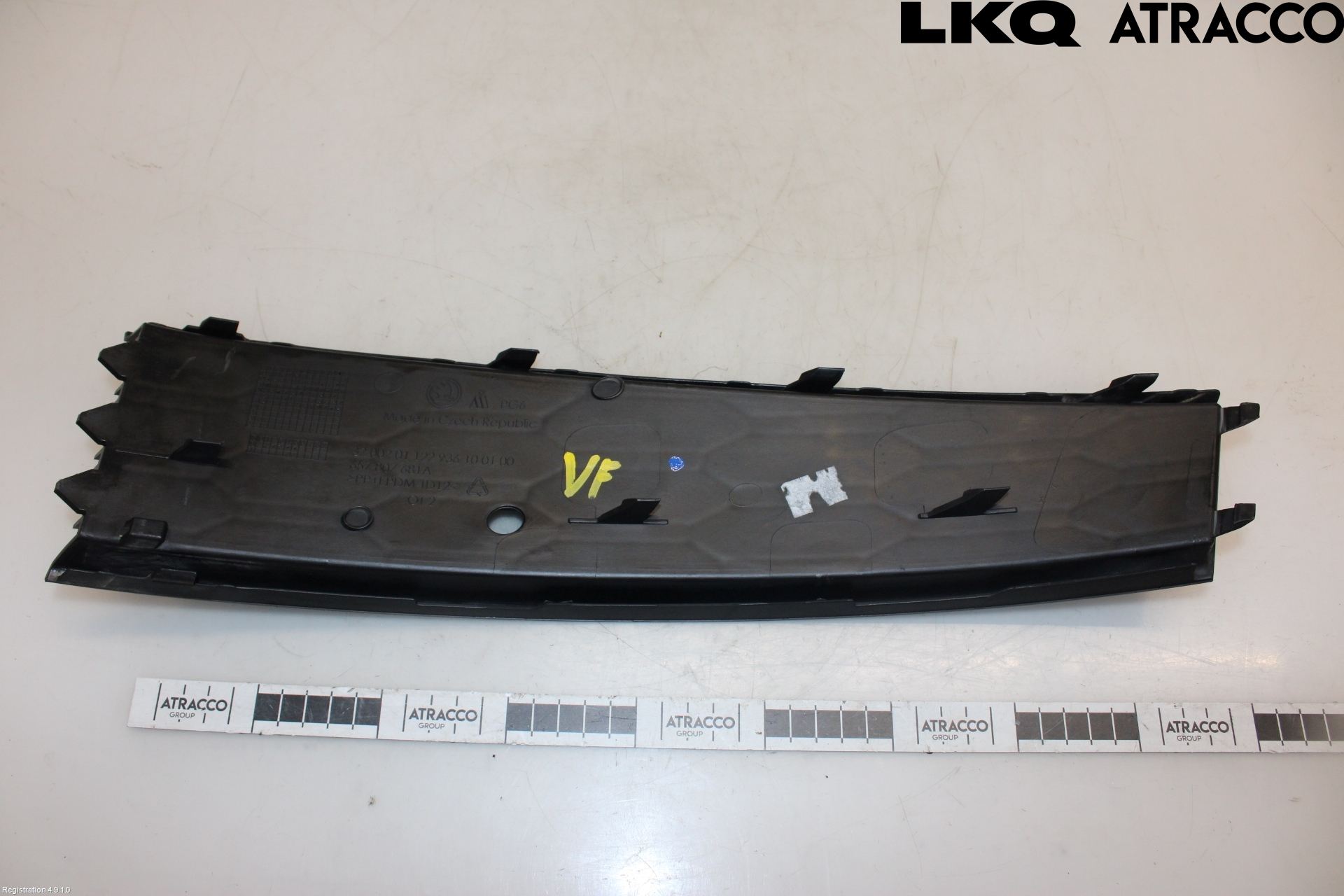 Skoda SCALA 19- Grilldel Vänster