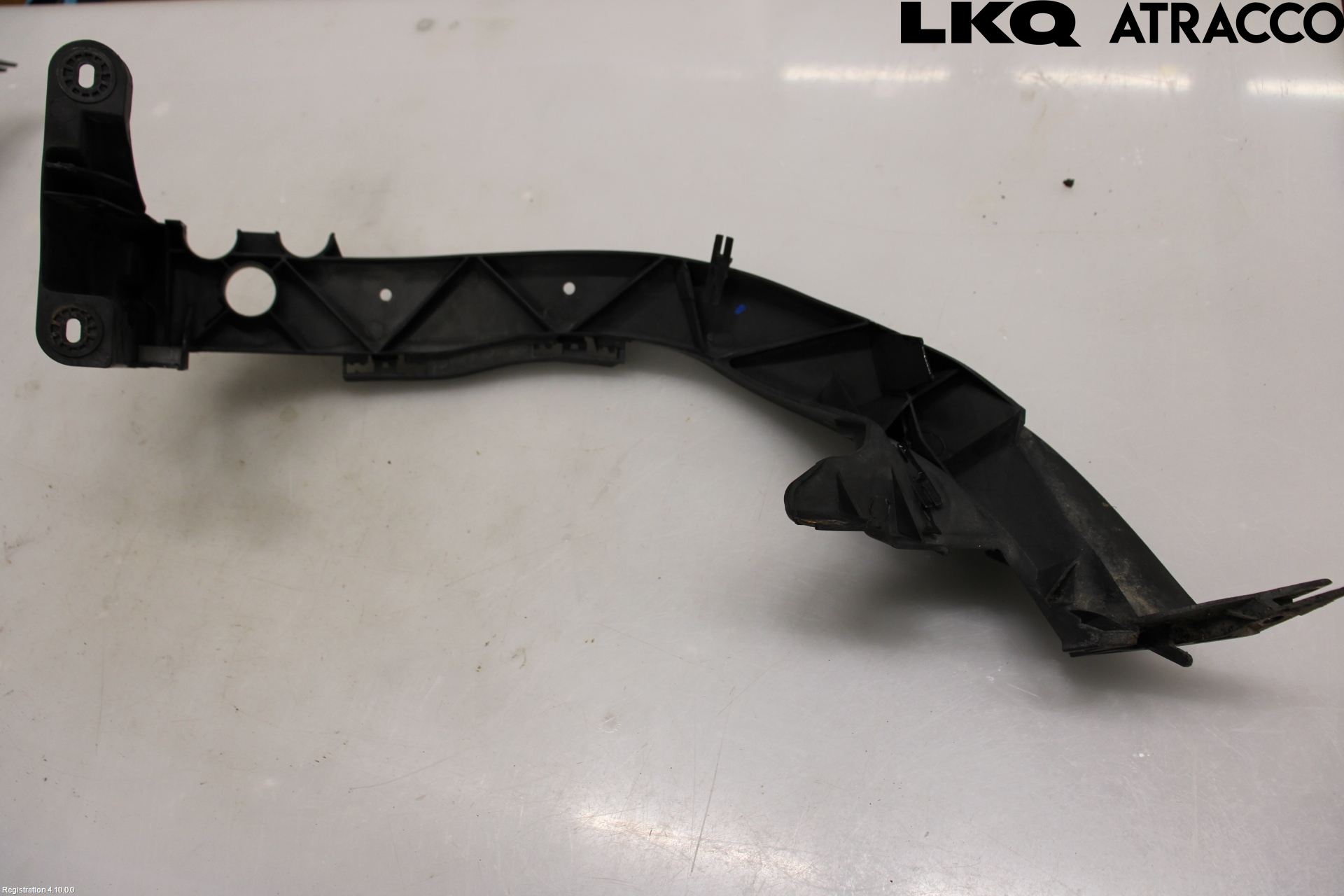 BMW 1 E87/81 5D/3D 03-11 Strålkast Fästsarg