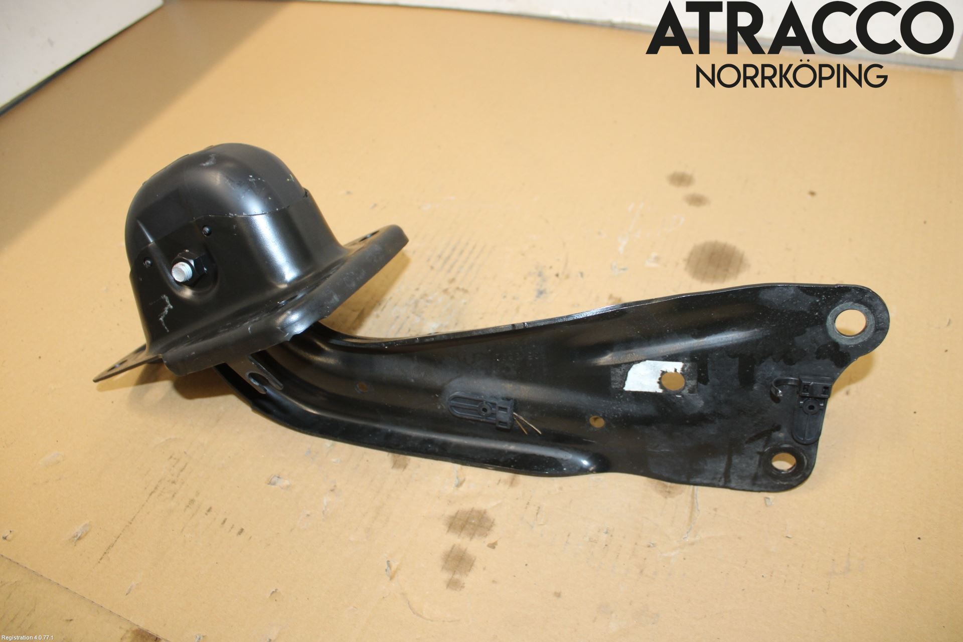 Cupra ATECA 19- Bärarm Bak Höger