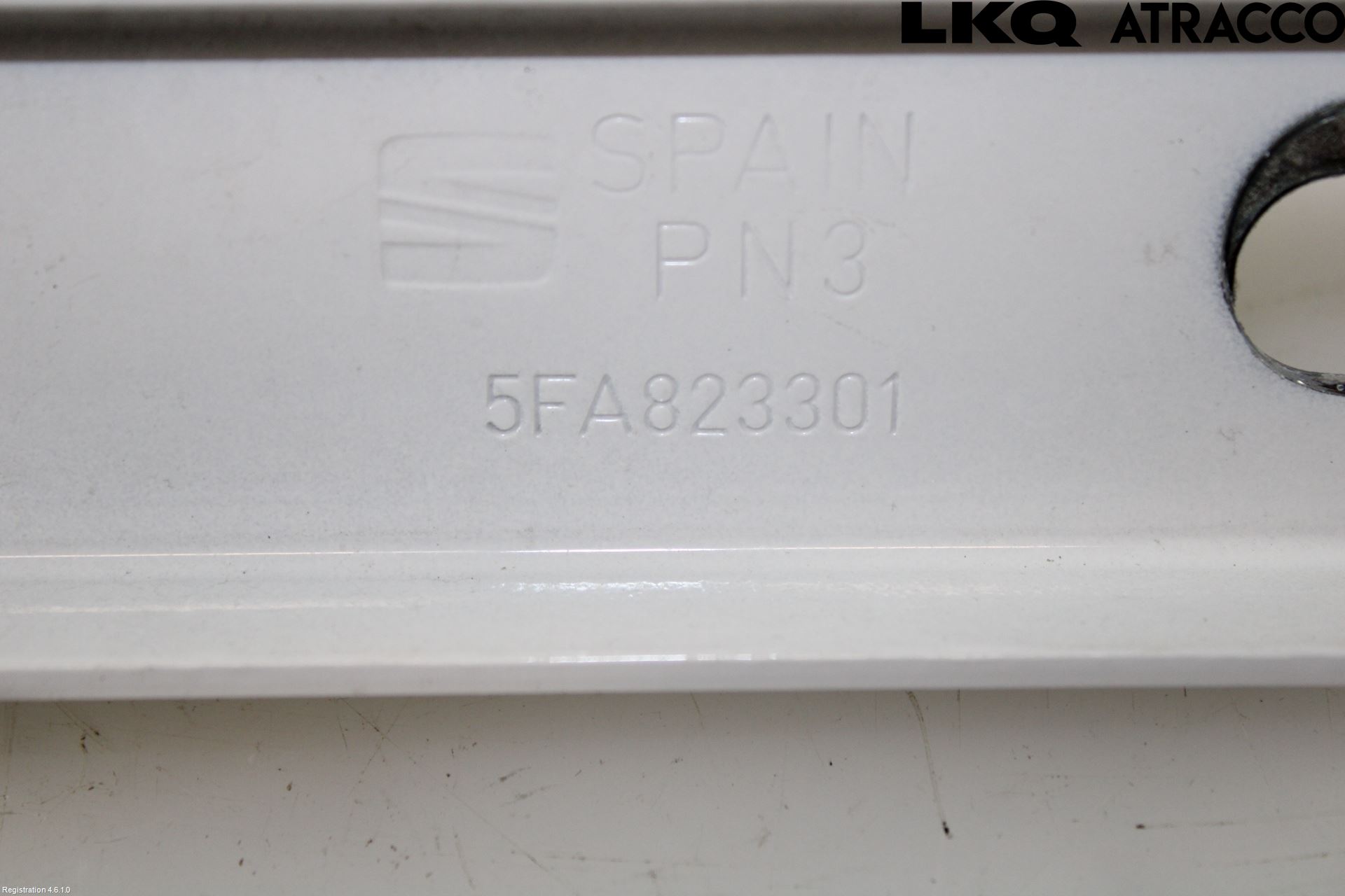 Seat LEON 20- Huvgångjärn