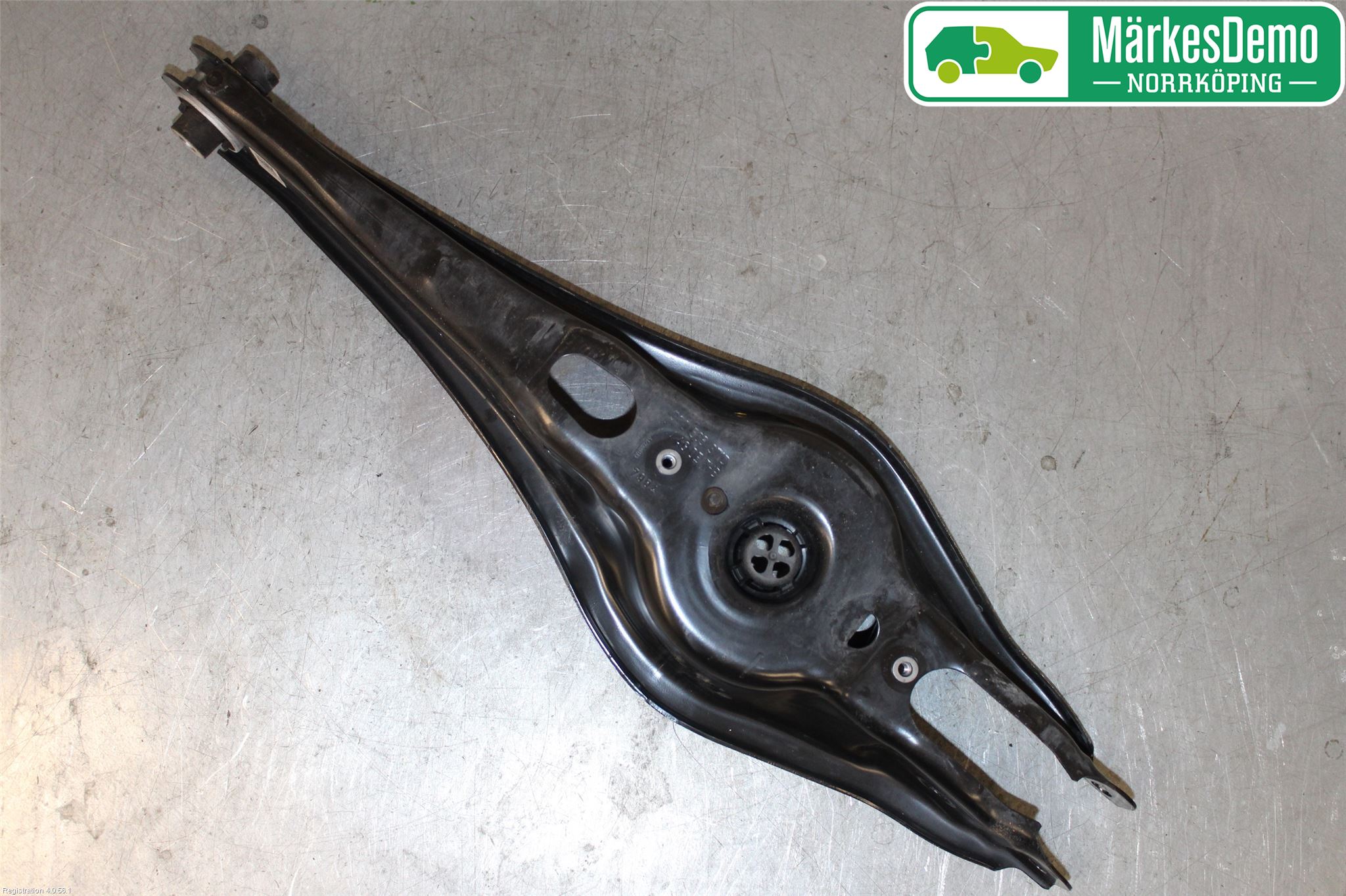 Skoda KODIAQ 17-24 Bärarm Bak Höger