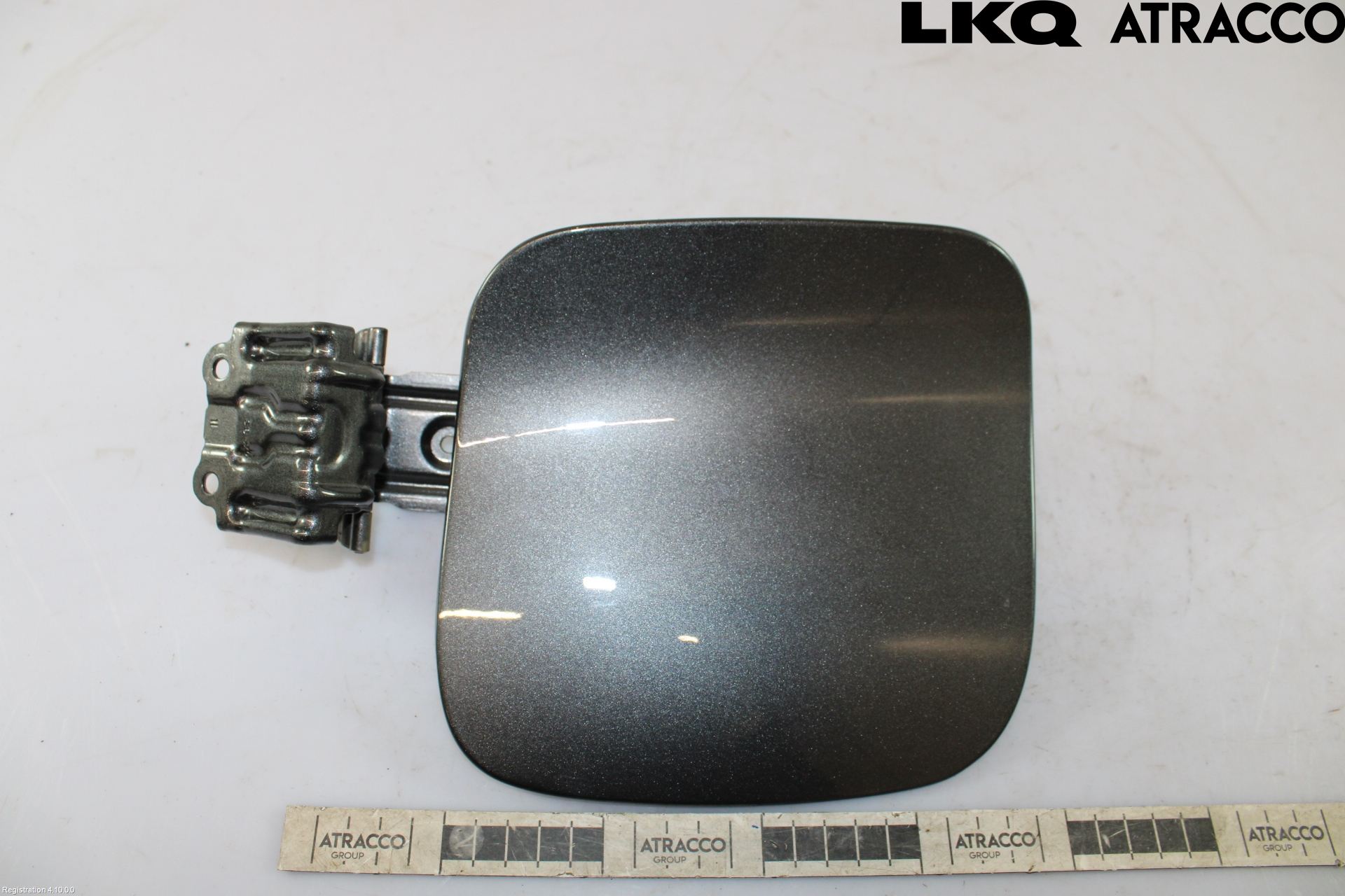 Toyota C-HR 24- Tanklucka