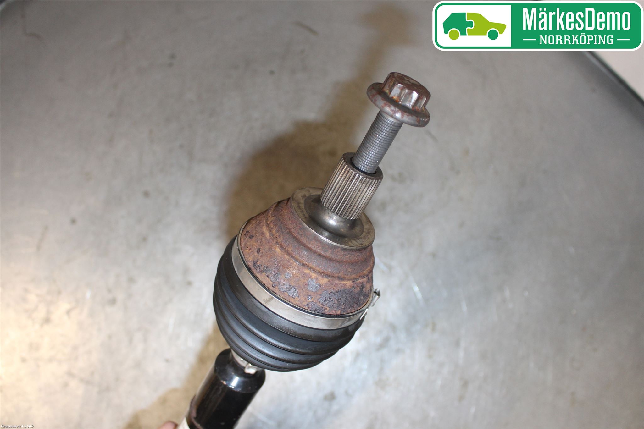 Volkswagen VW GOLF / E-GOLF VII 13-20 Drivaxel Fram Höger