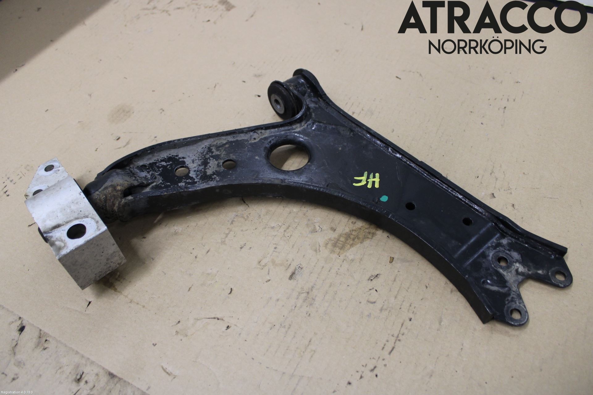 Volkswagen VW GOLF VI 09-13 Bärarm Fram Undre Hö