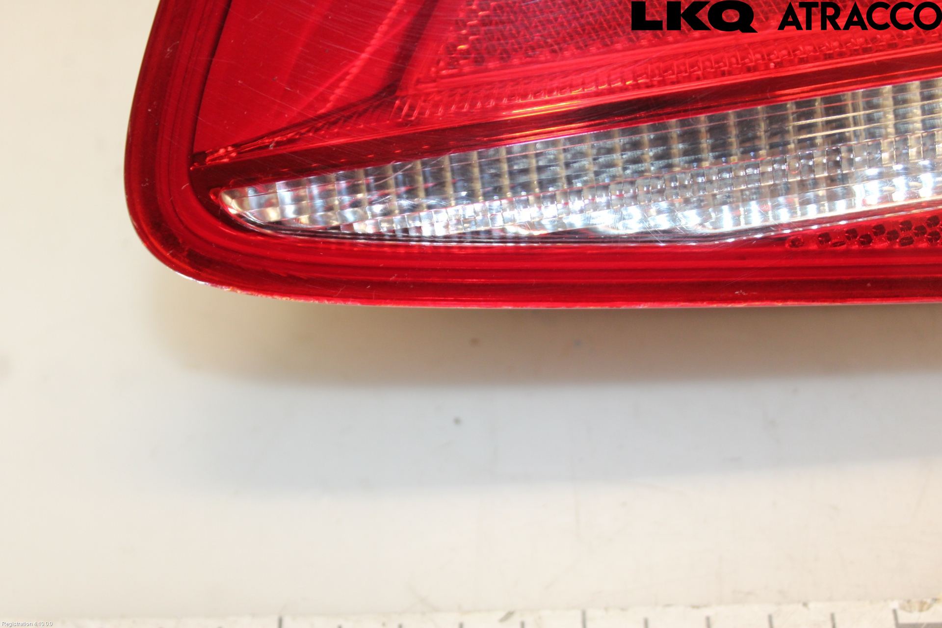 Volkswagen VW PASSAT 11-14 Bakljus Lucka Hö